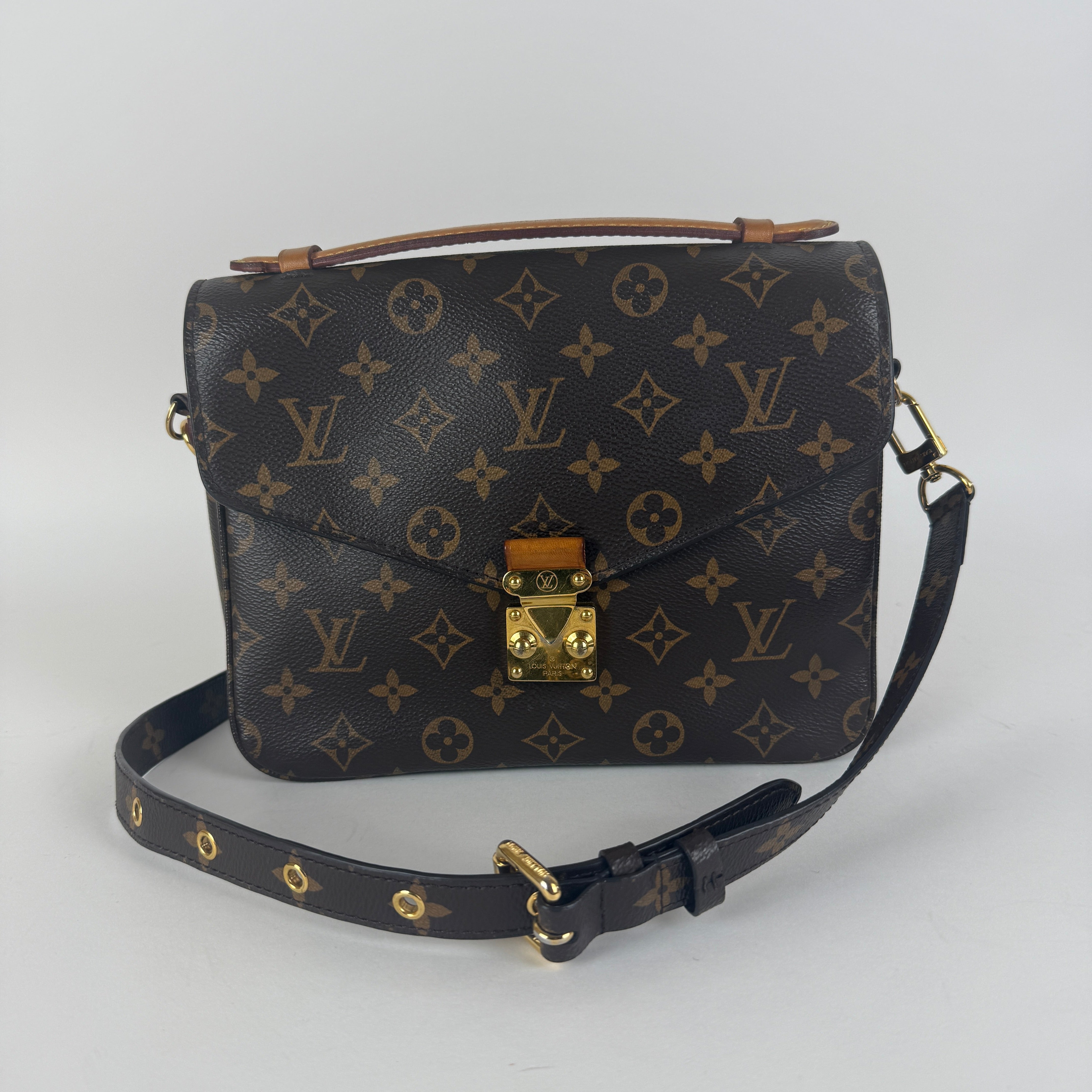 Monogram Pochette Métis