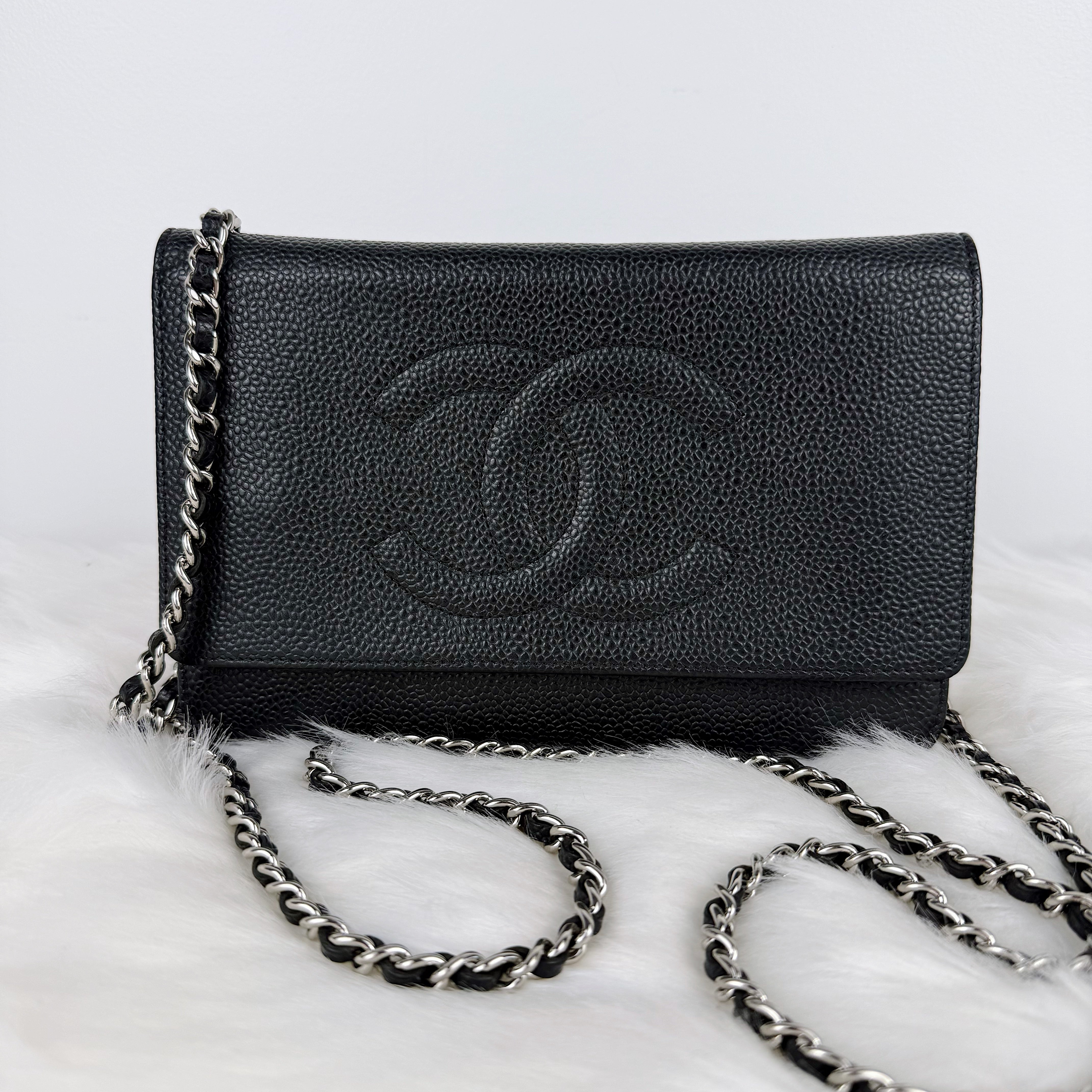 Classic Wallet on Chain (WOC) Black Caviar Leather