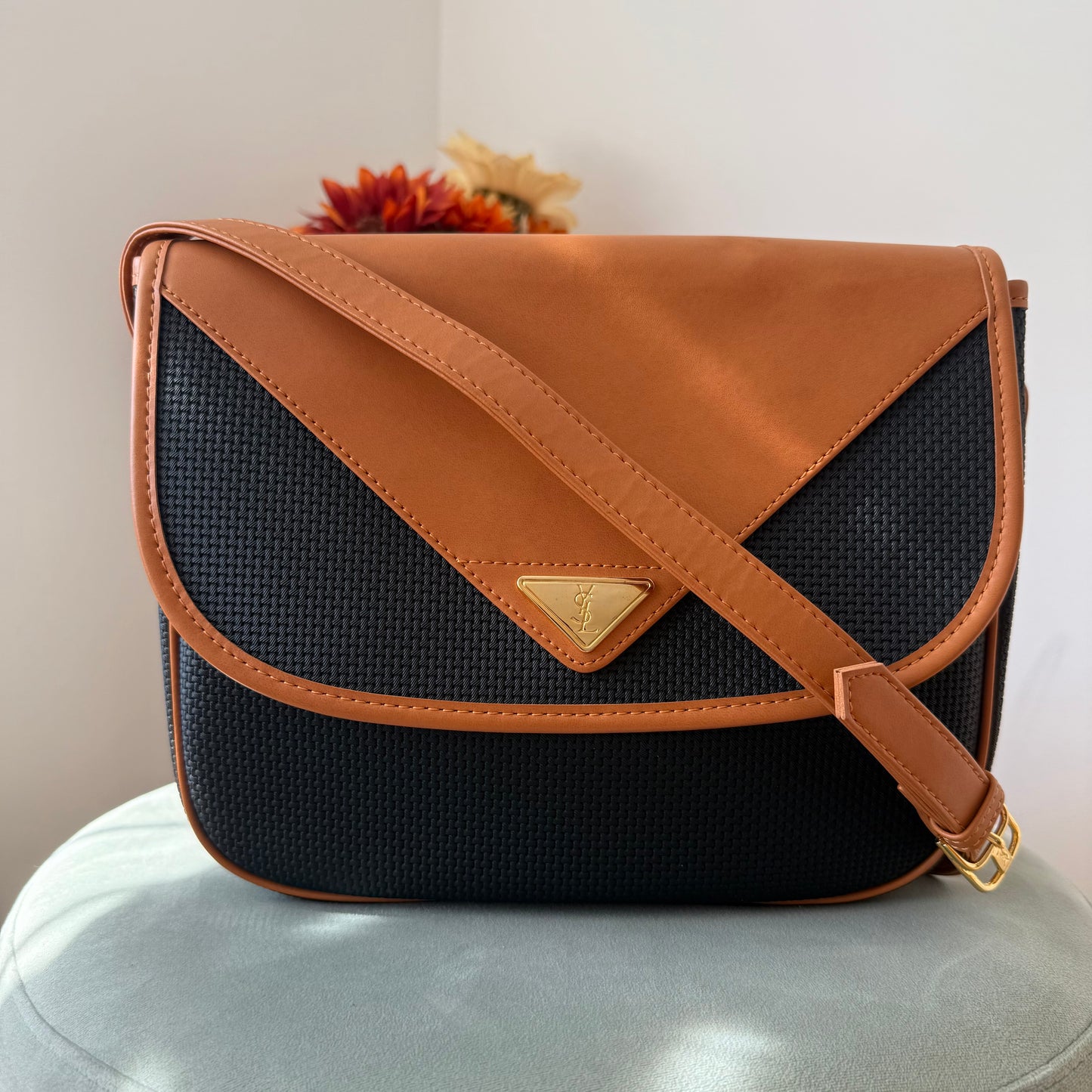 YVES SAINT LAURENT Shoulder Bag