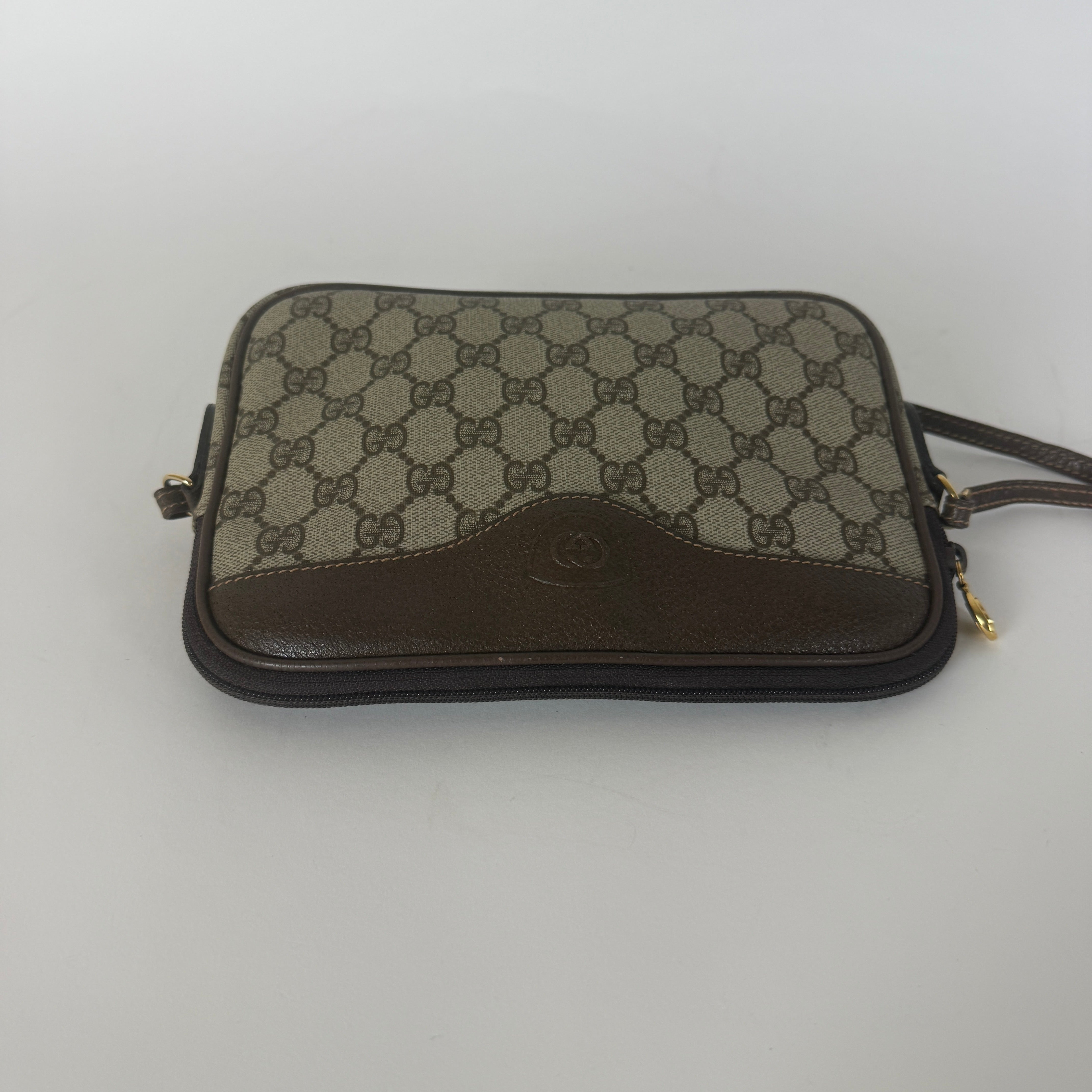 Vintage GG Supreme Crossbody Bag