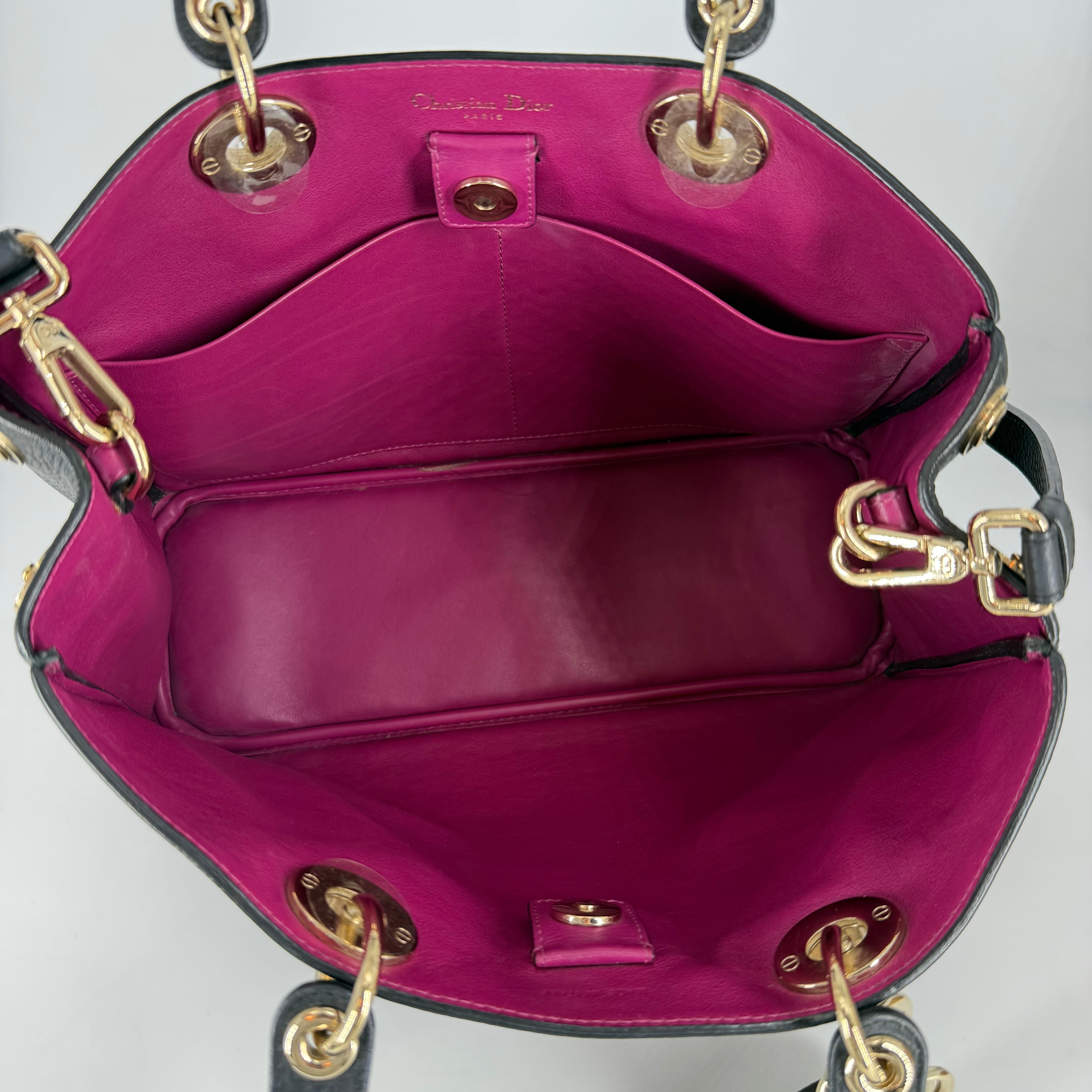 Diorissimo – Black Leather