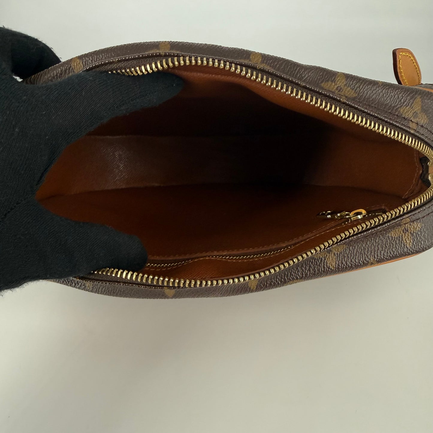 LOUIS VUITTON Jeune Fille MM