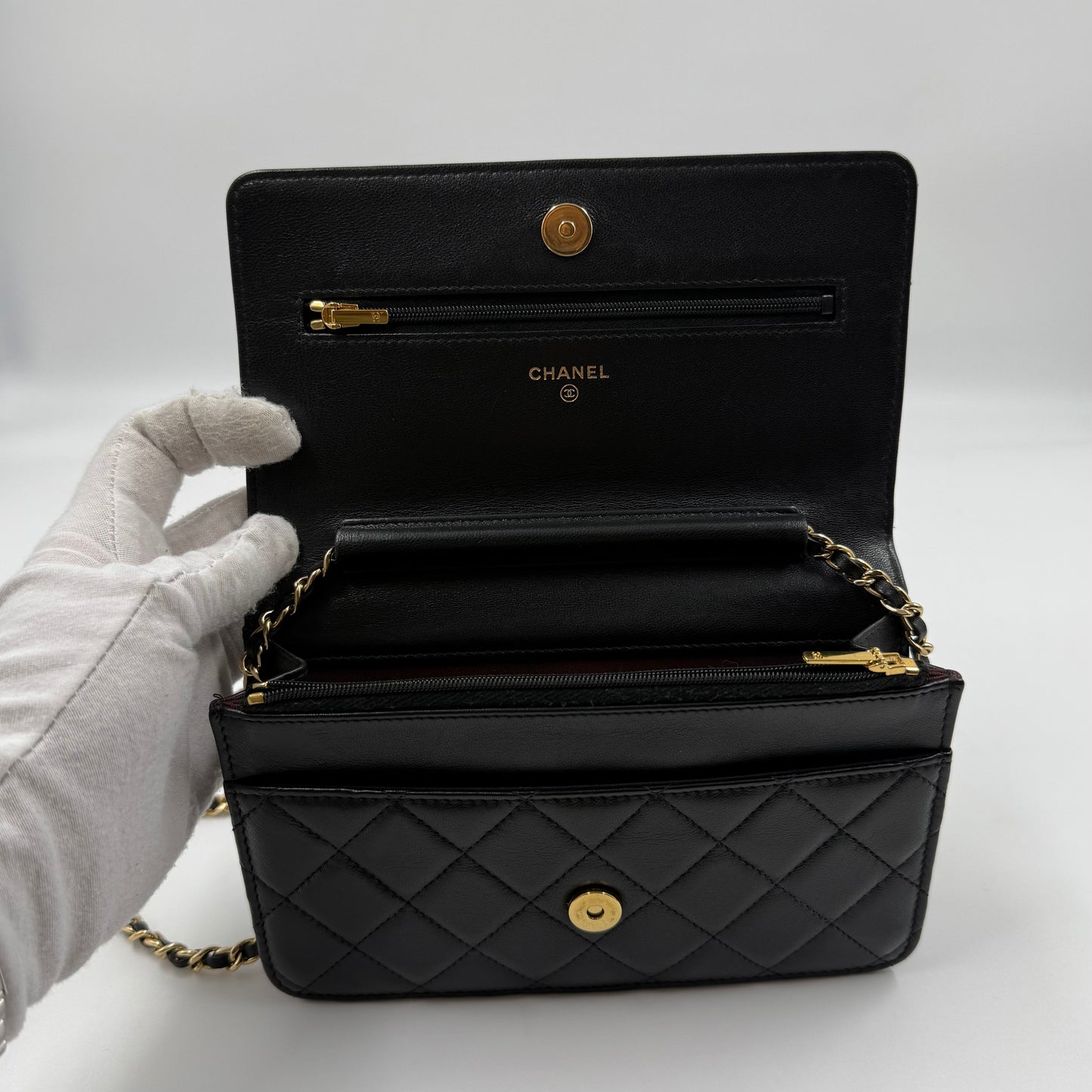 Chanel Classic Wallet on Chain (WOC)