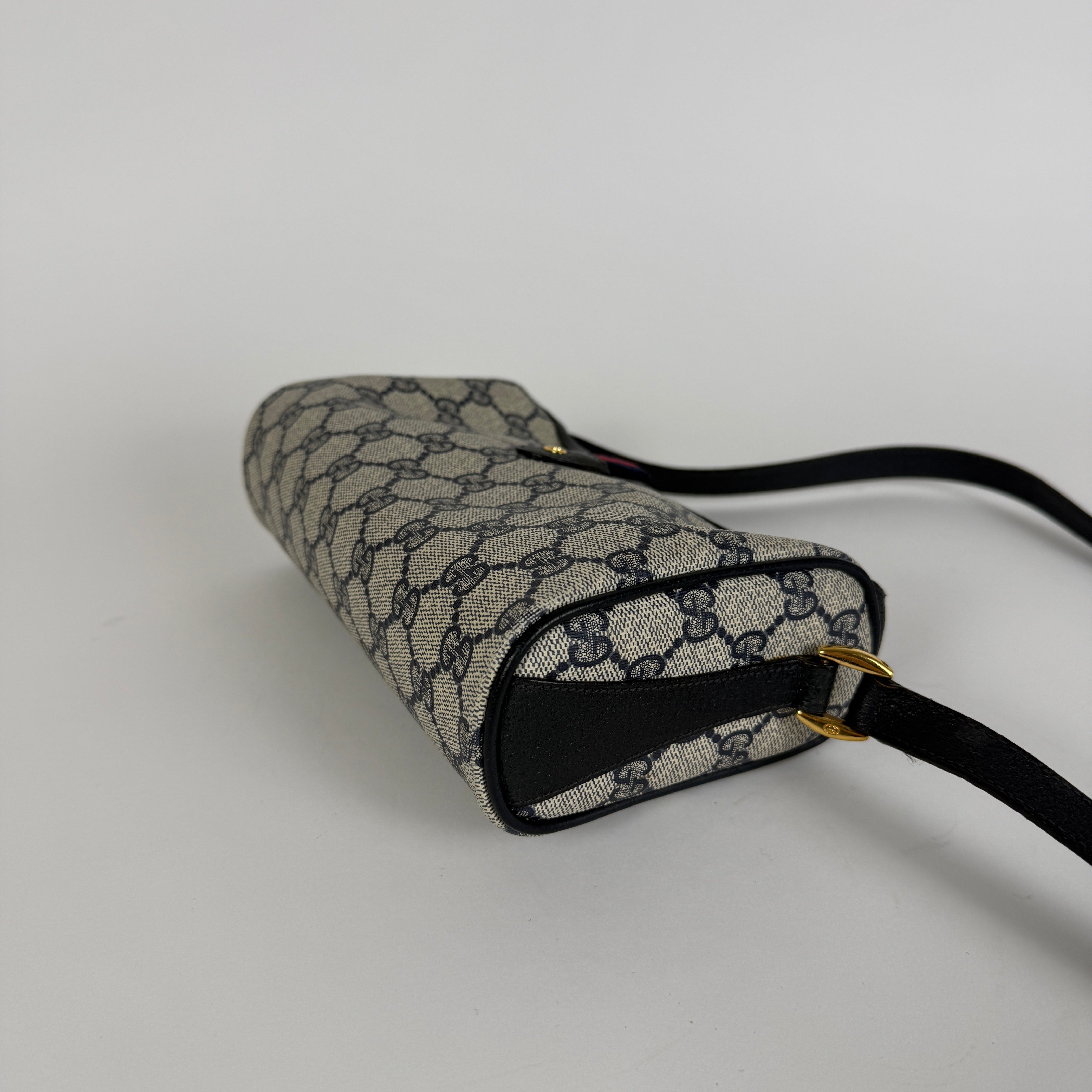 GG Supreme Crossbody Bag