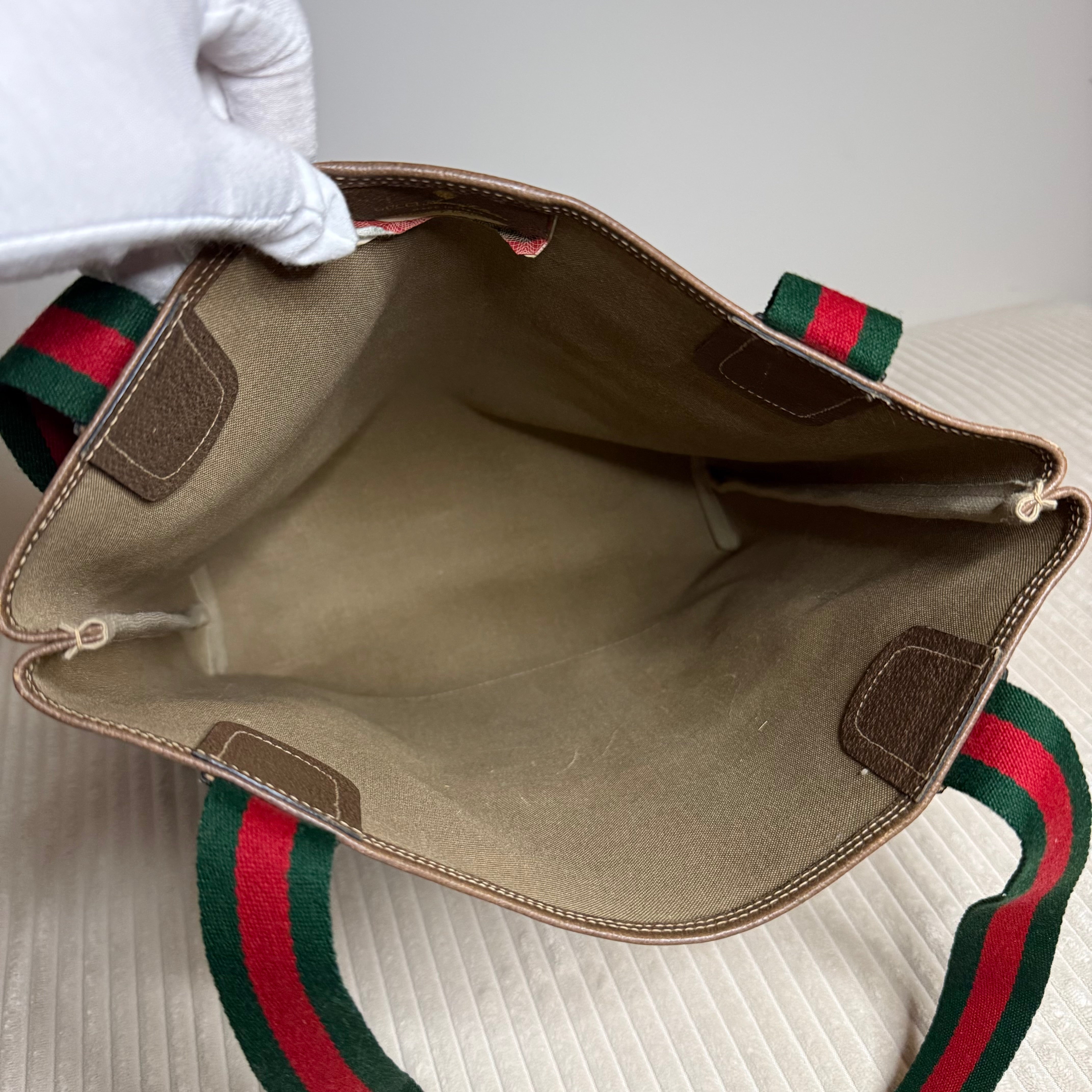 Ophidia tote bag