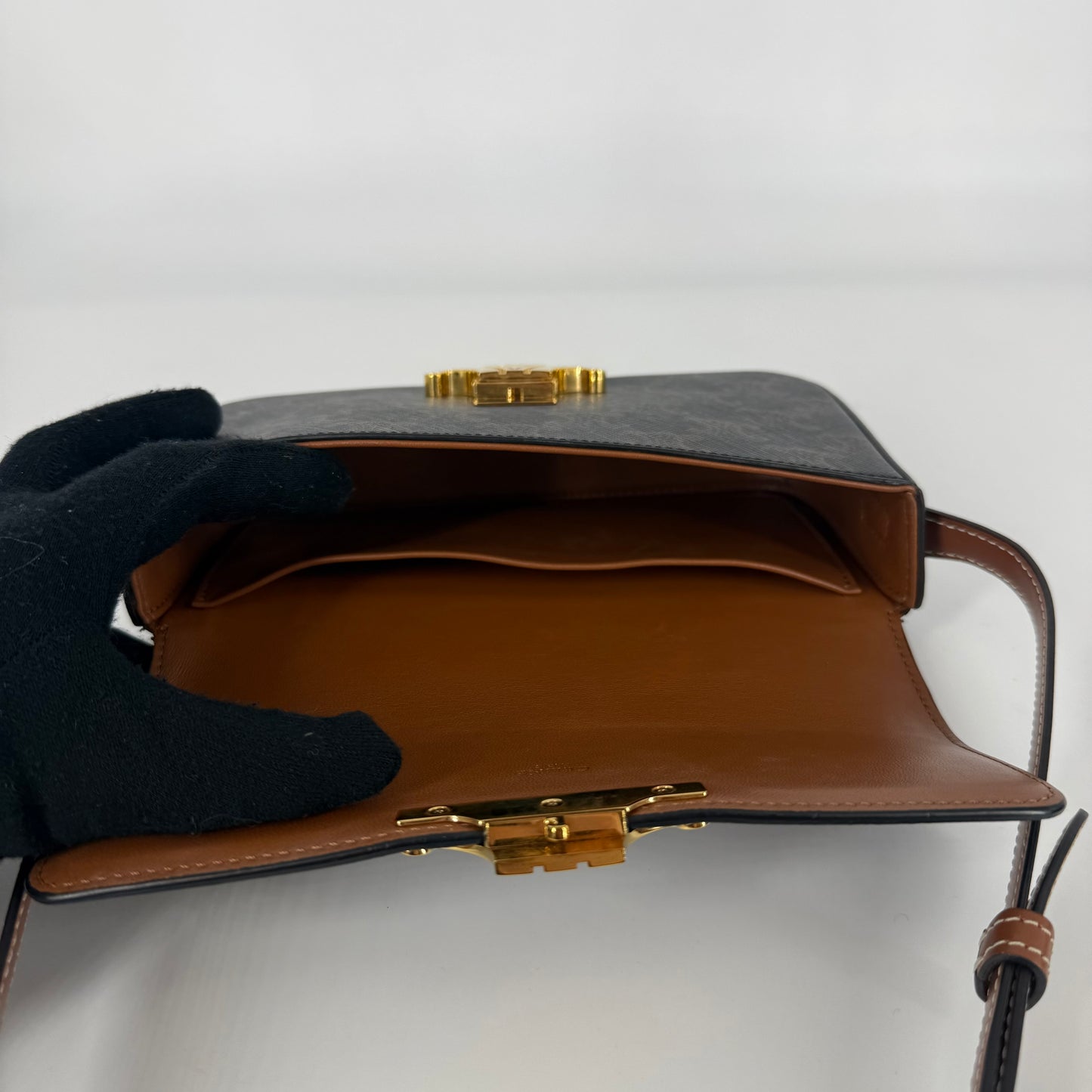 CÉLINE Claude Triomphe Shoulder Bag