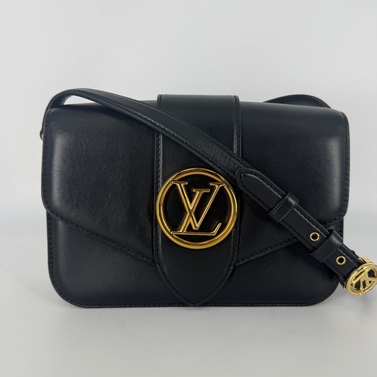 LOUIS VUITTON Pont Neuf Bag – Black Leather