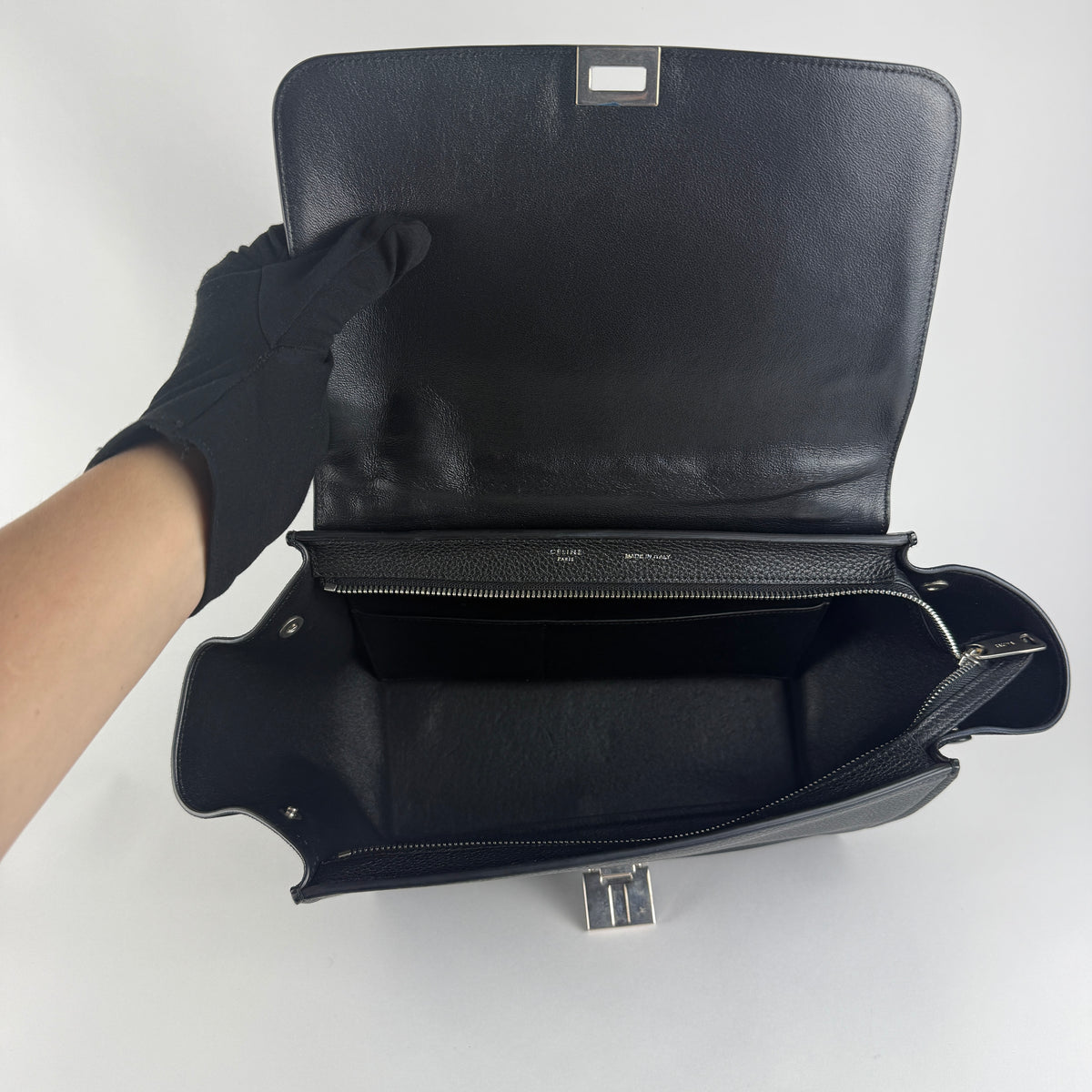 Trapeze Medium — Black Leather & Tweed 1