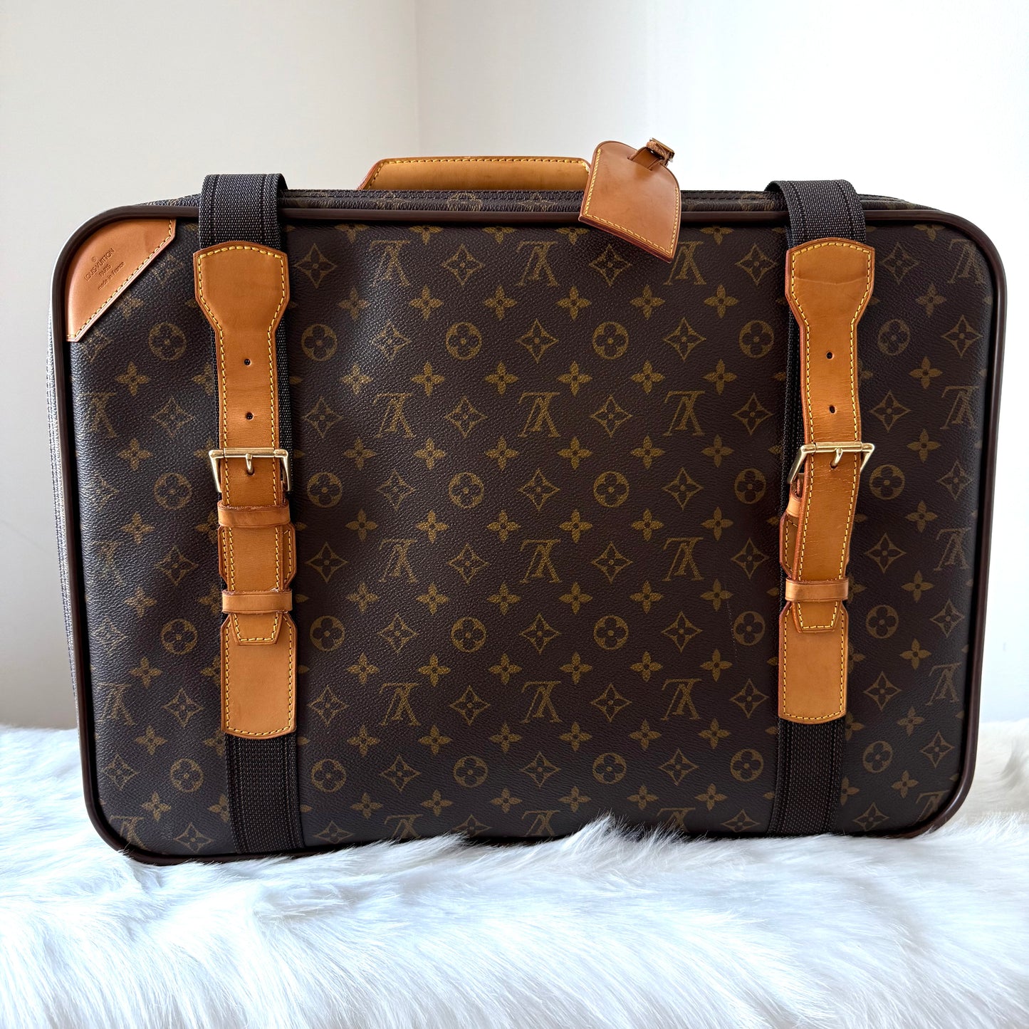 Louis Vuitton – Satellite 53 Suitcase