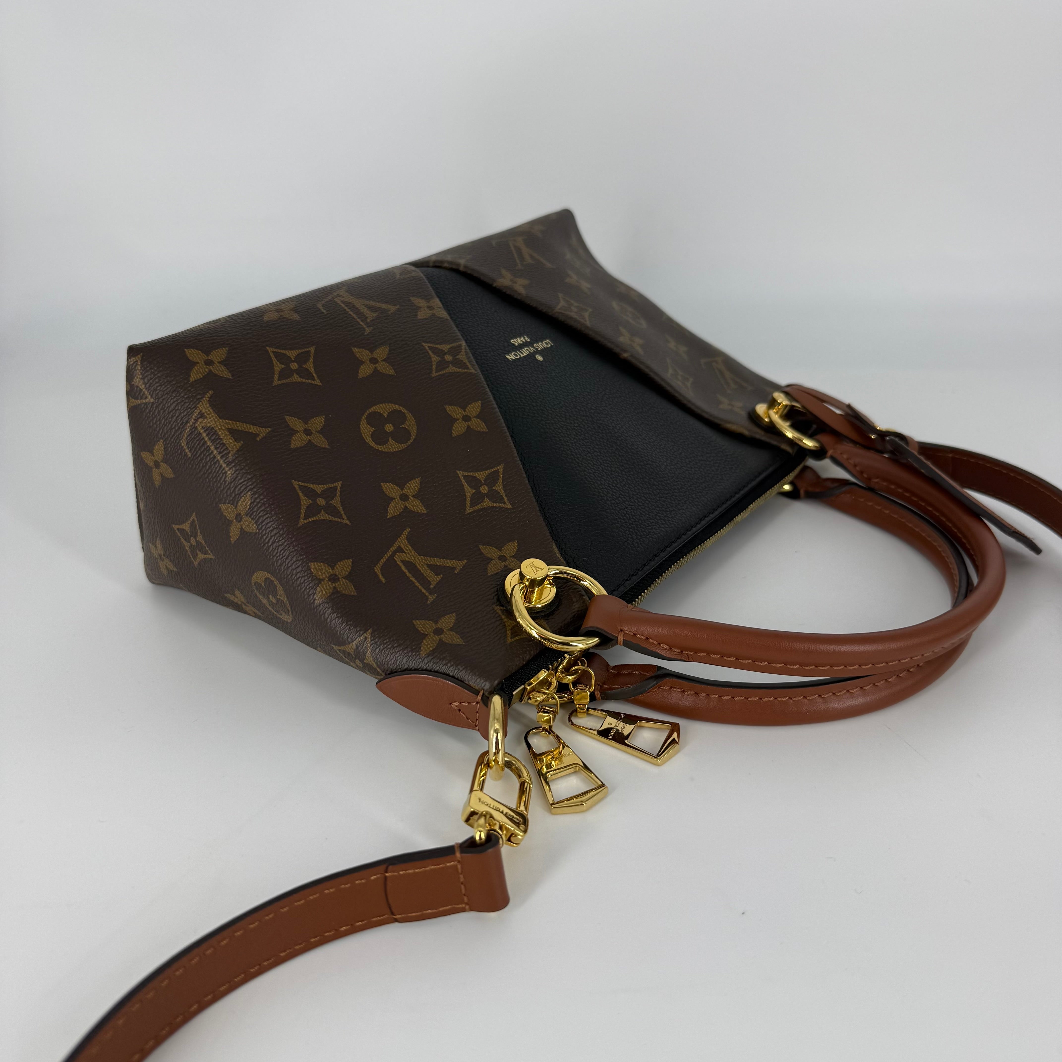V Tote BB