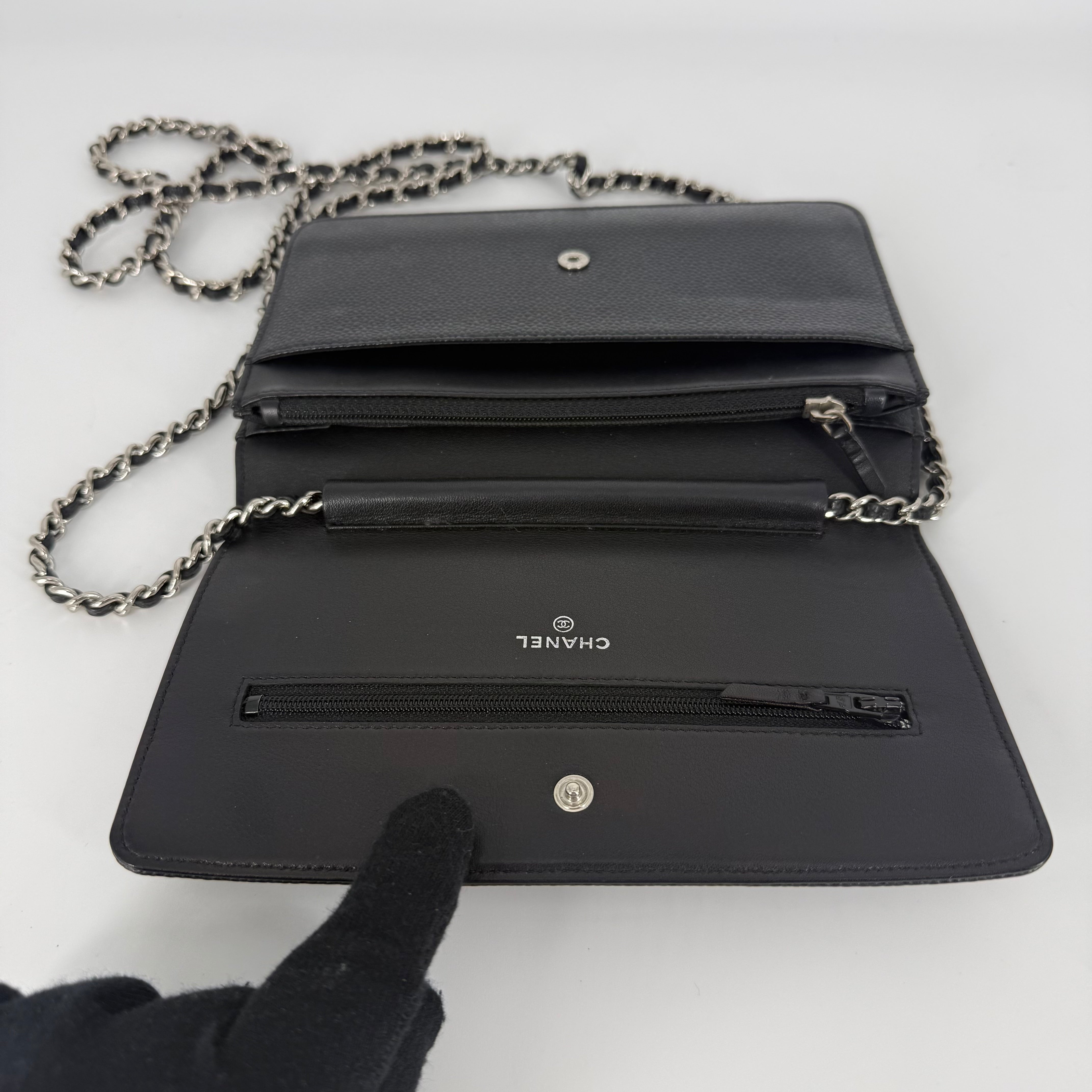 Classic Wallet on Chain (WOC) Black Caviar Leather