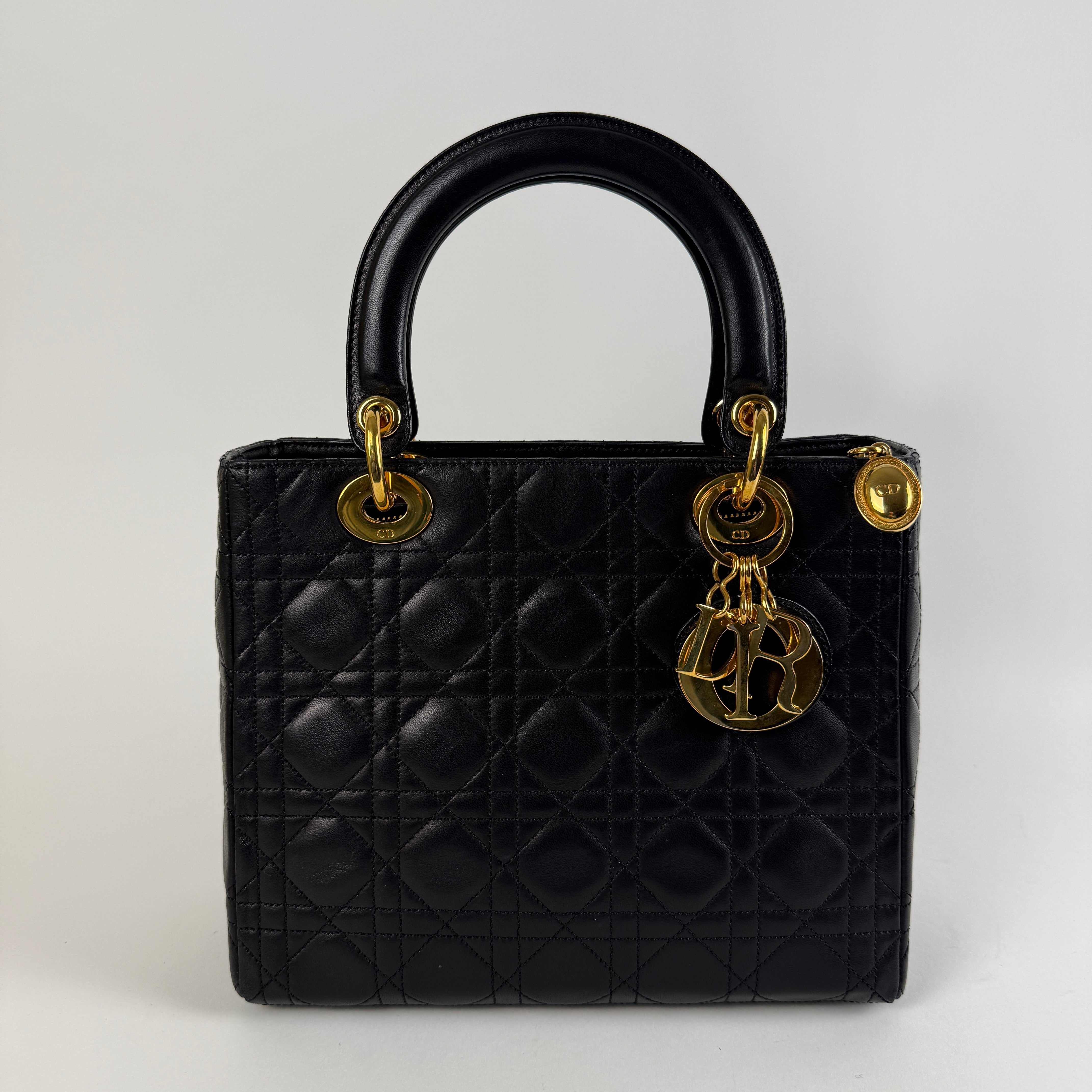 LADY DIOR MÉDIUM BLACK