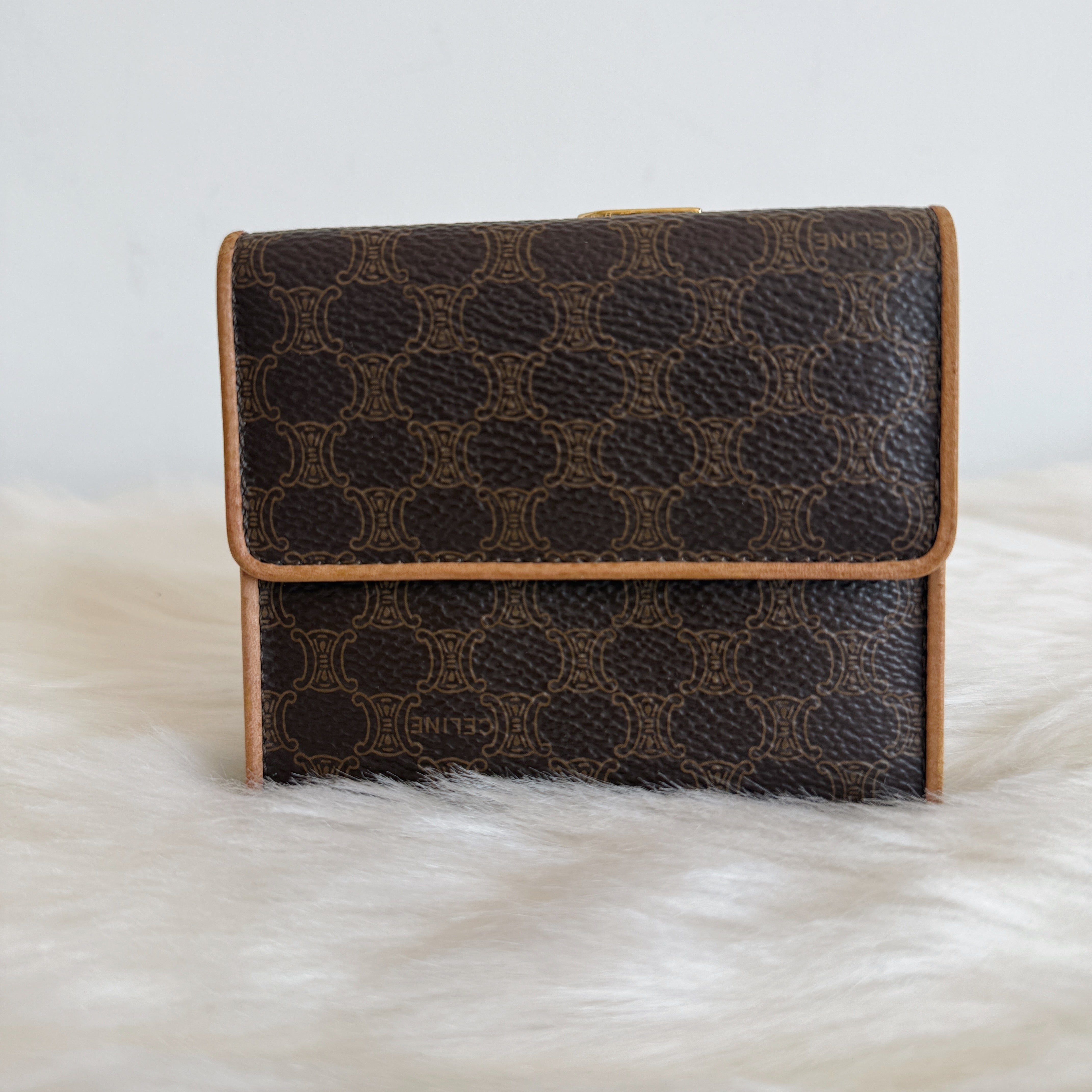 Vintage Wallet Monogram Canvas