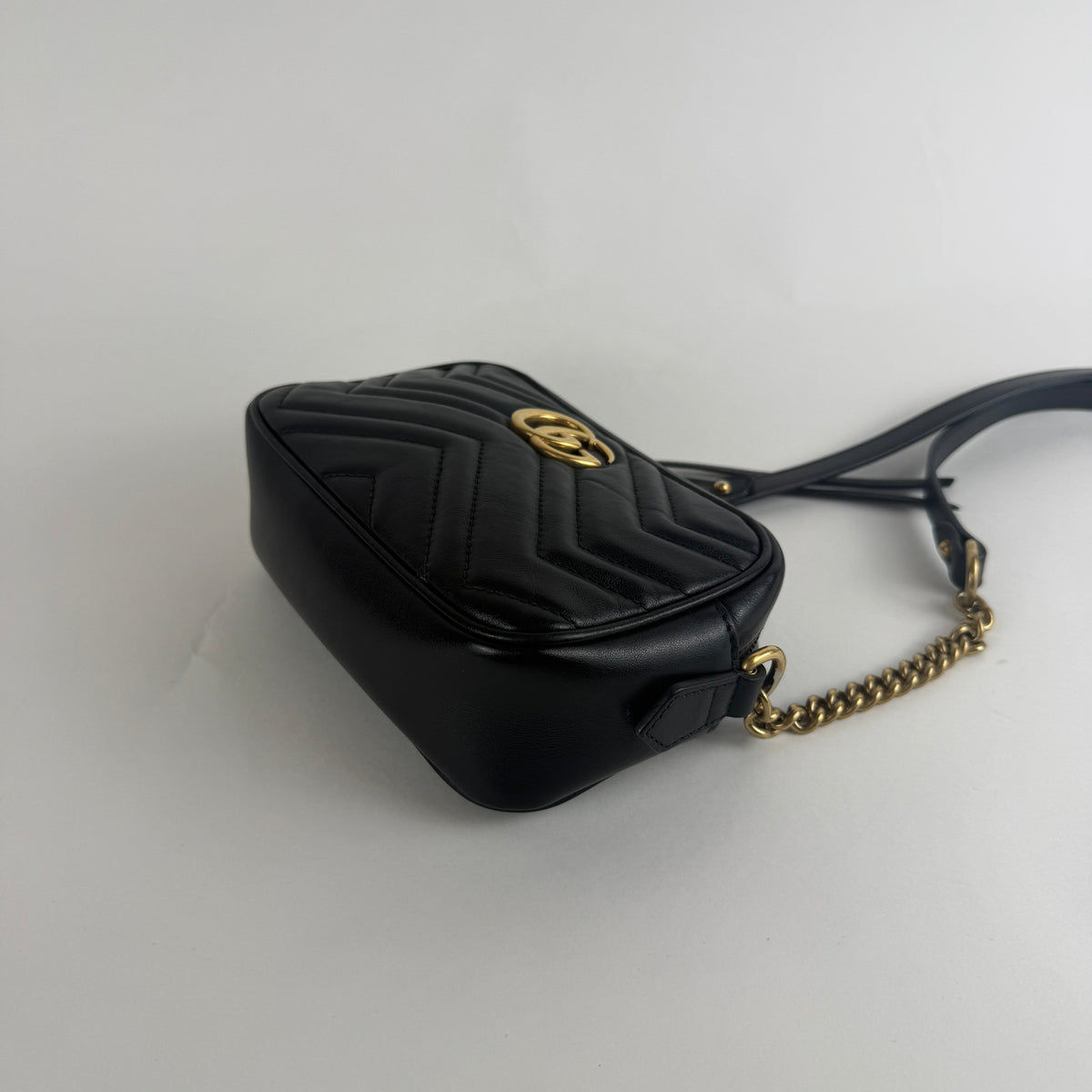 GG Marmont Matelassé Mini Camera Bag — Black Leather