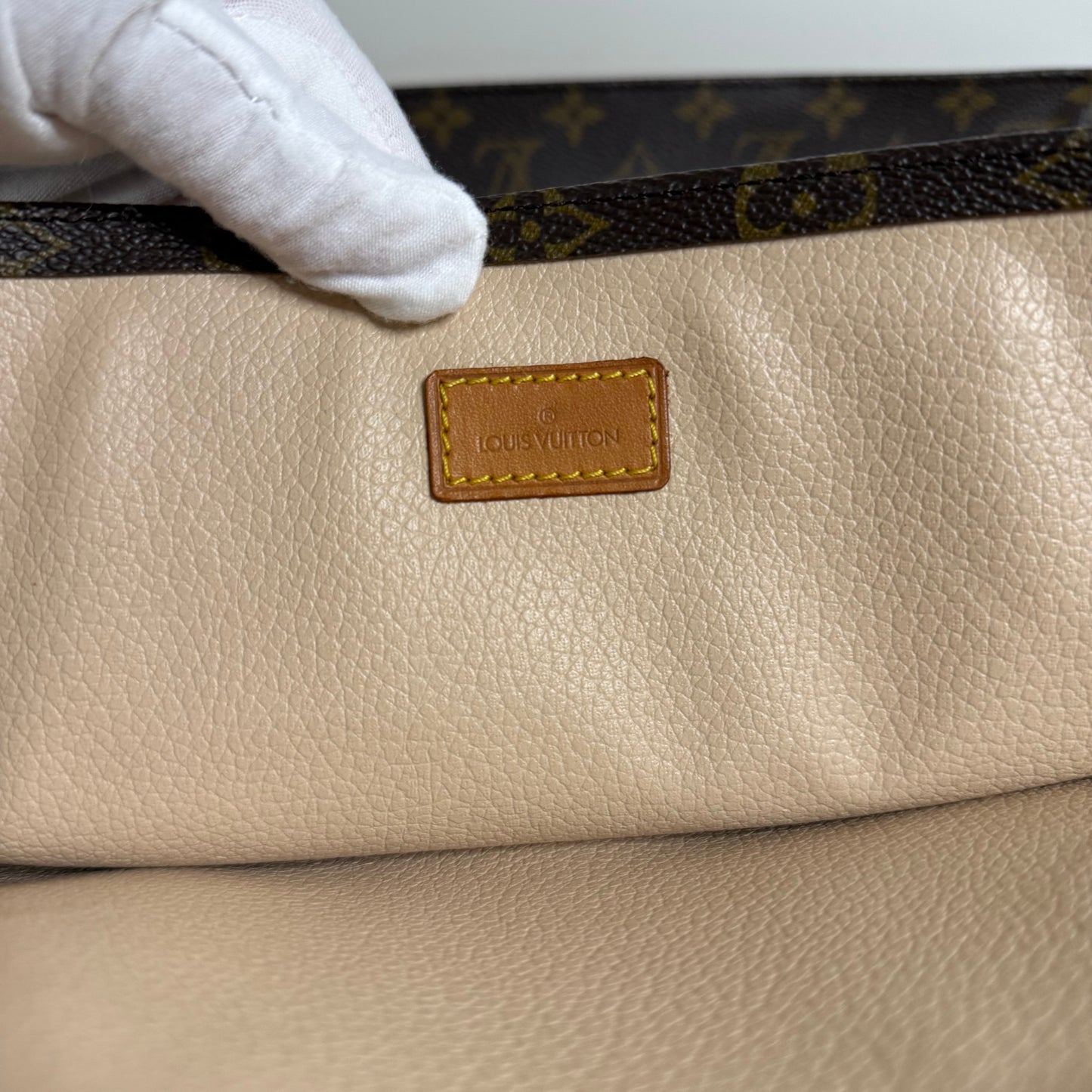 Louis Vuitton Monogram Sac Plat