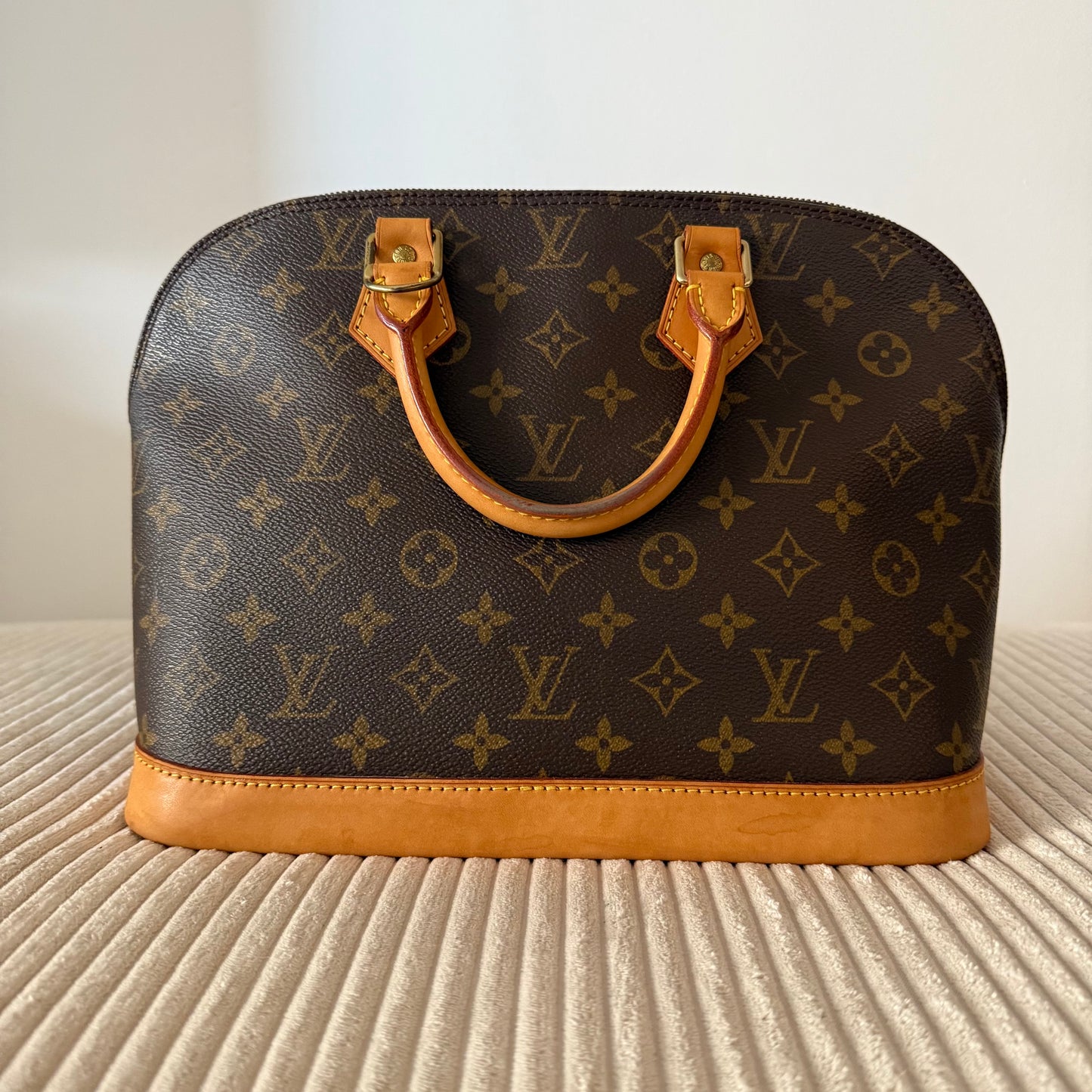 Louis Vuitton Alma PM