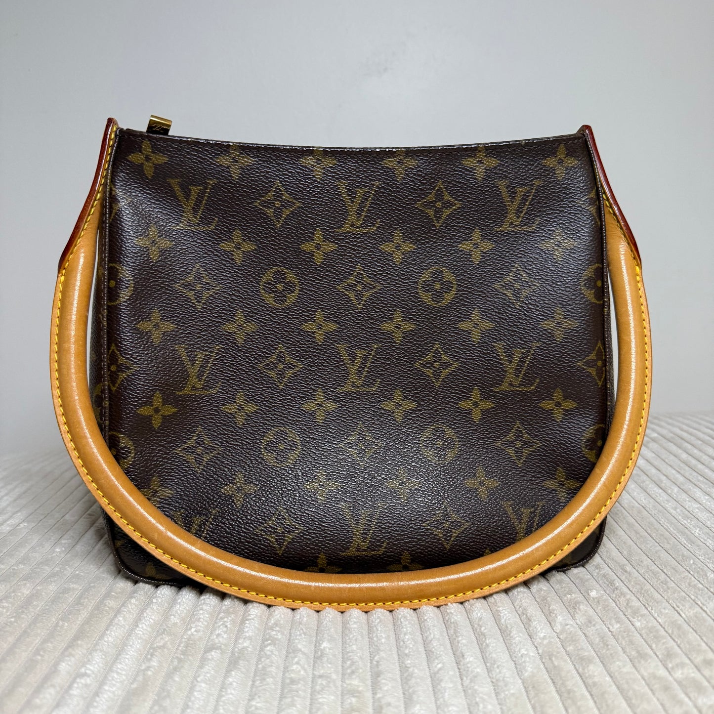 Louis Vuitton - Monogram Looping MM
