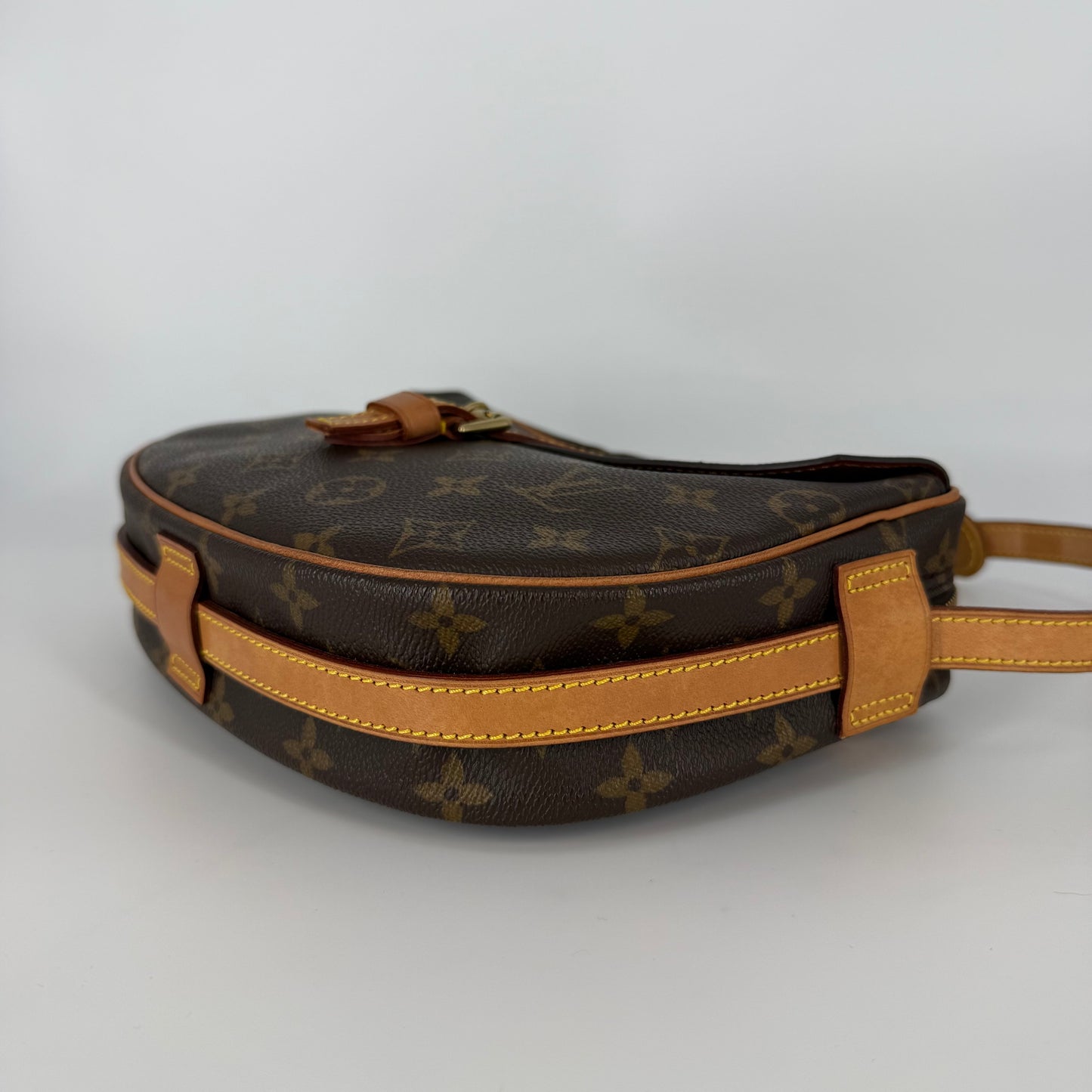 LOUIS VUITTON Jeune Fille MM