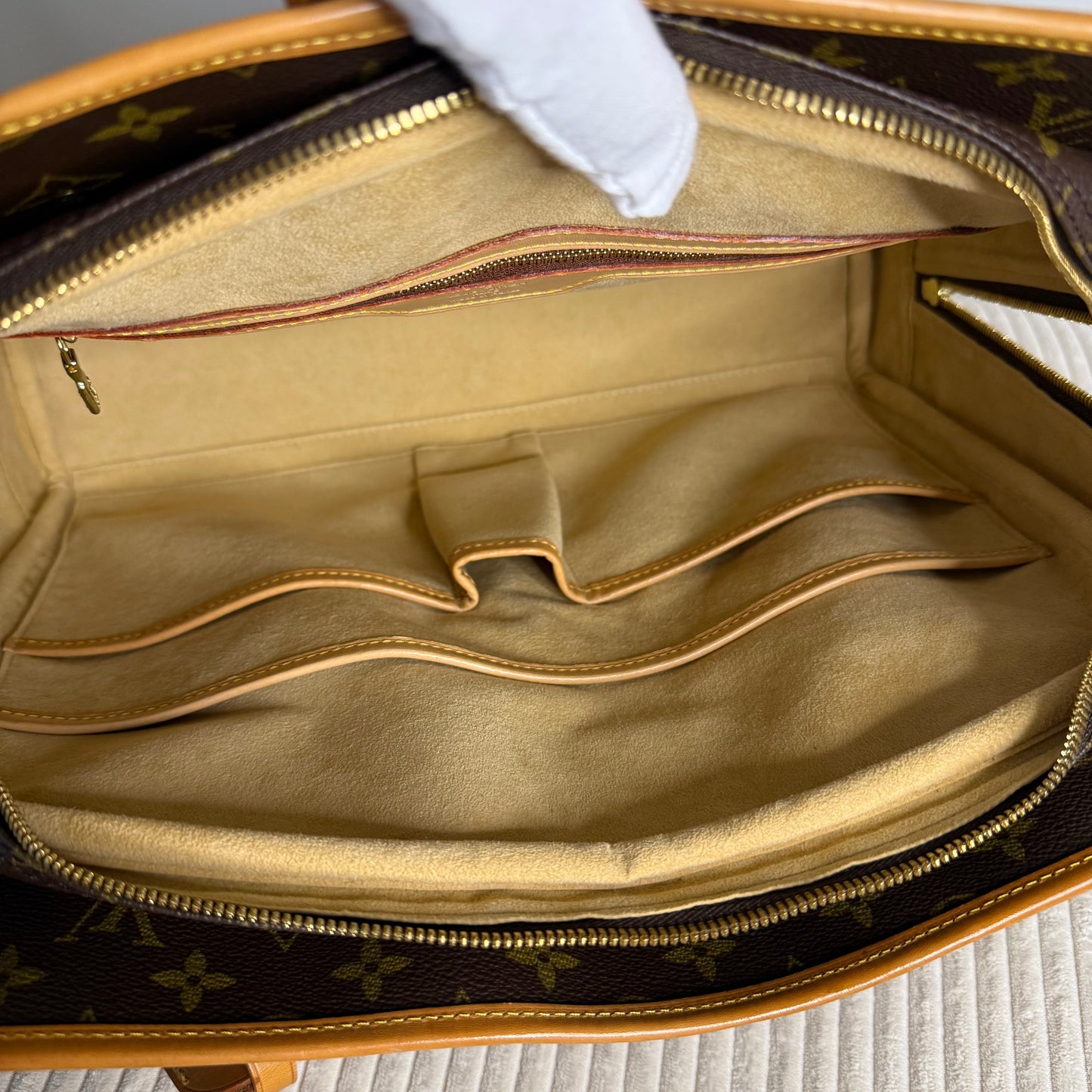 Louis Vuitton - Rivoli