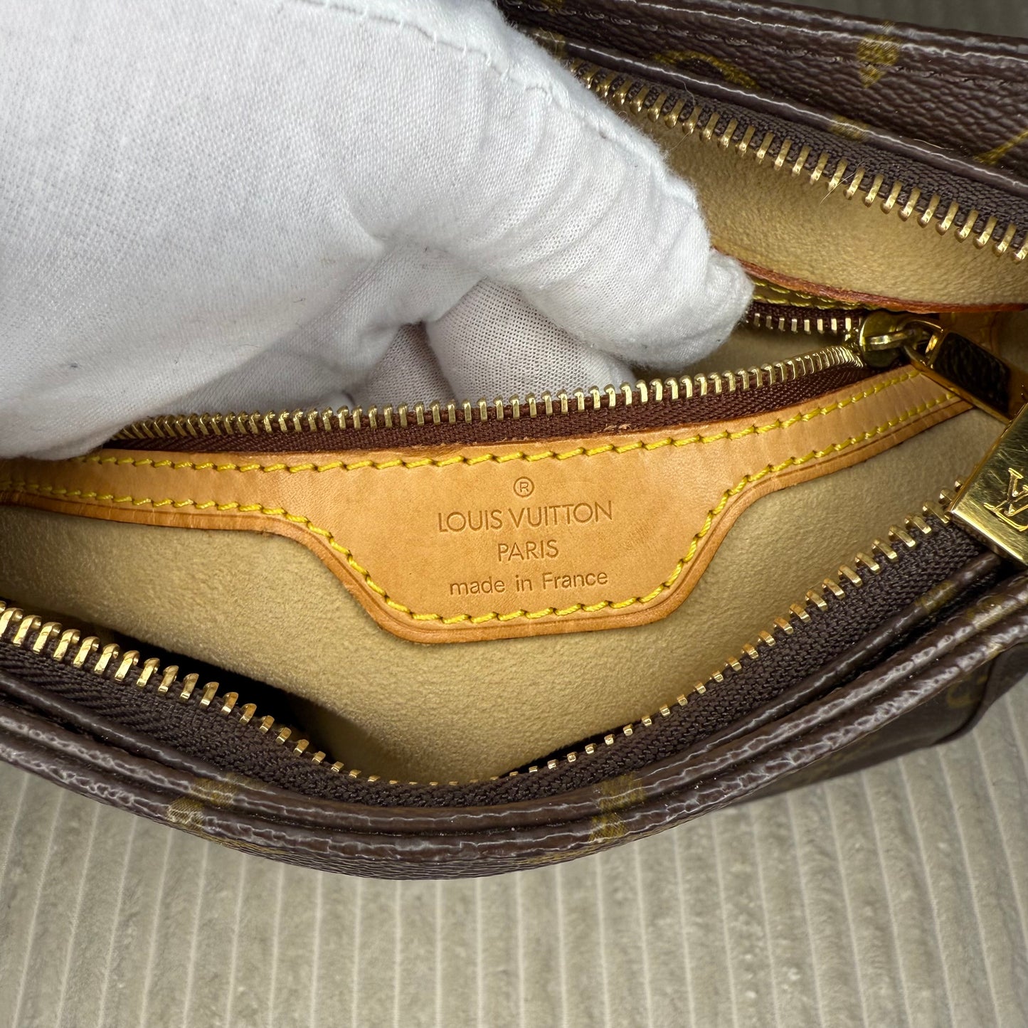 Louis Vuitton – Monogram Looping MM