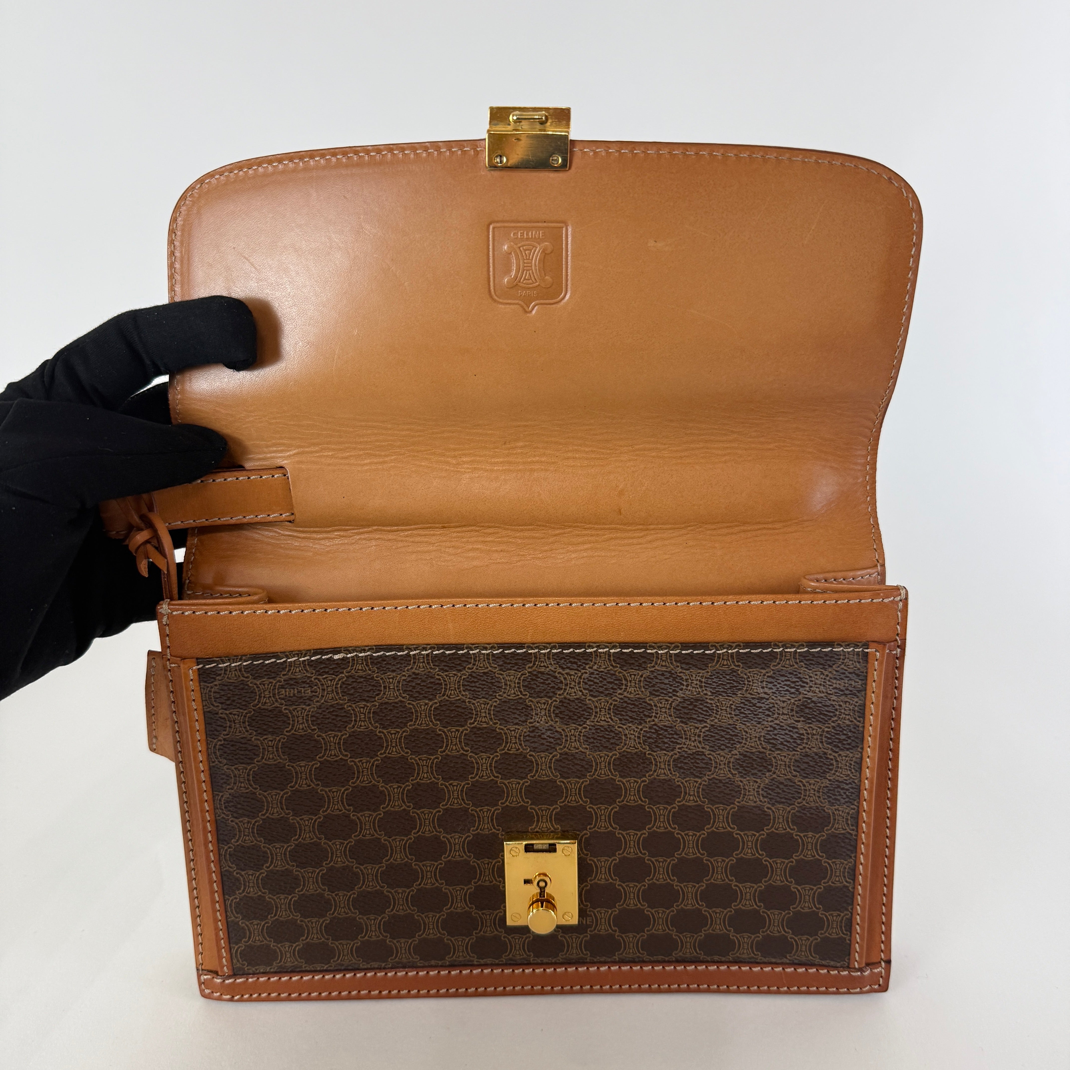 Macadam Clutch — Triomphe Canvas