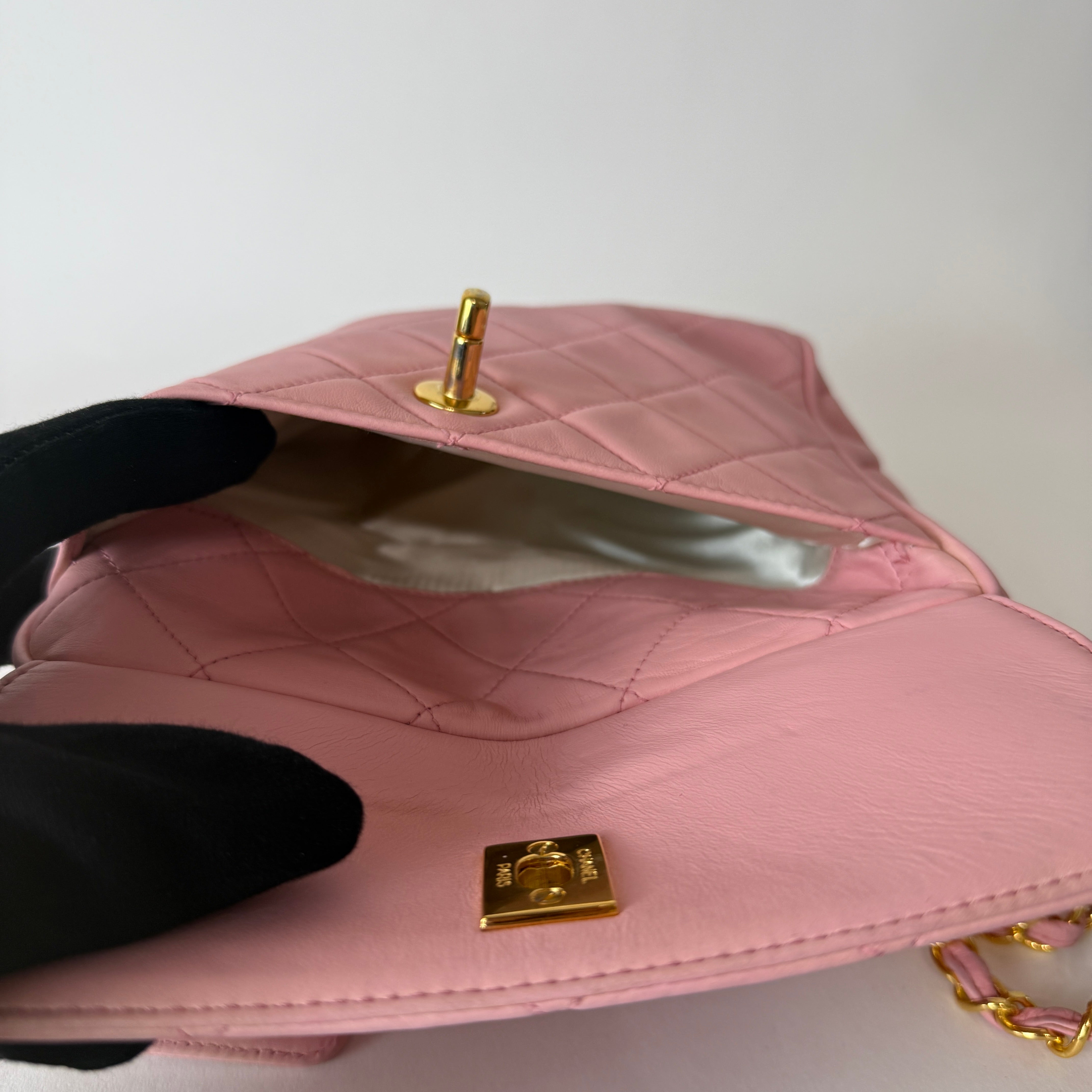 Vintage Quilted Camera Bag — Pink Lambskin