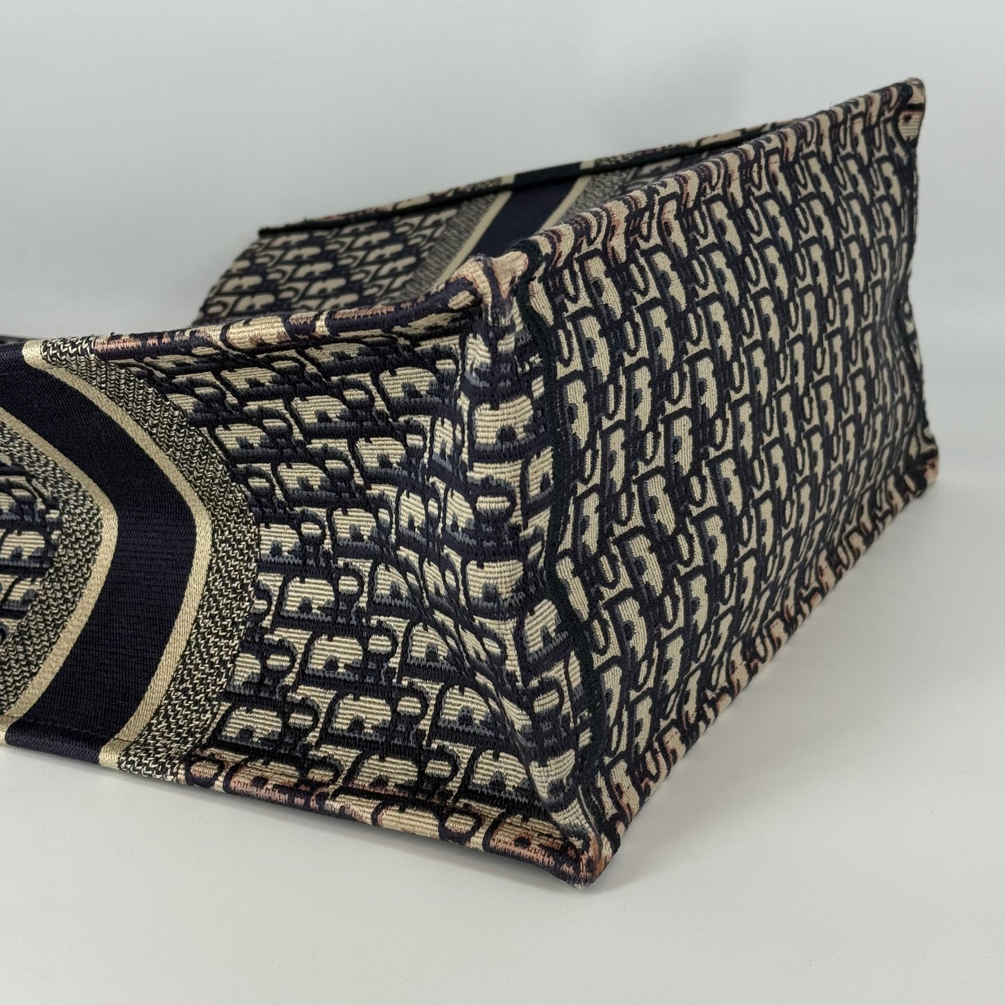 Christian Dior – Book Tote Large