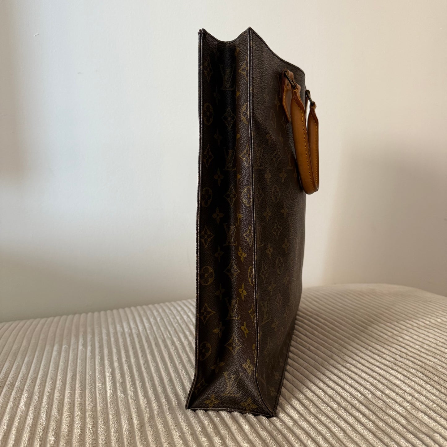 Louis Vuitton Monogram Sac Plat