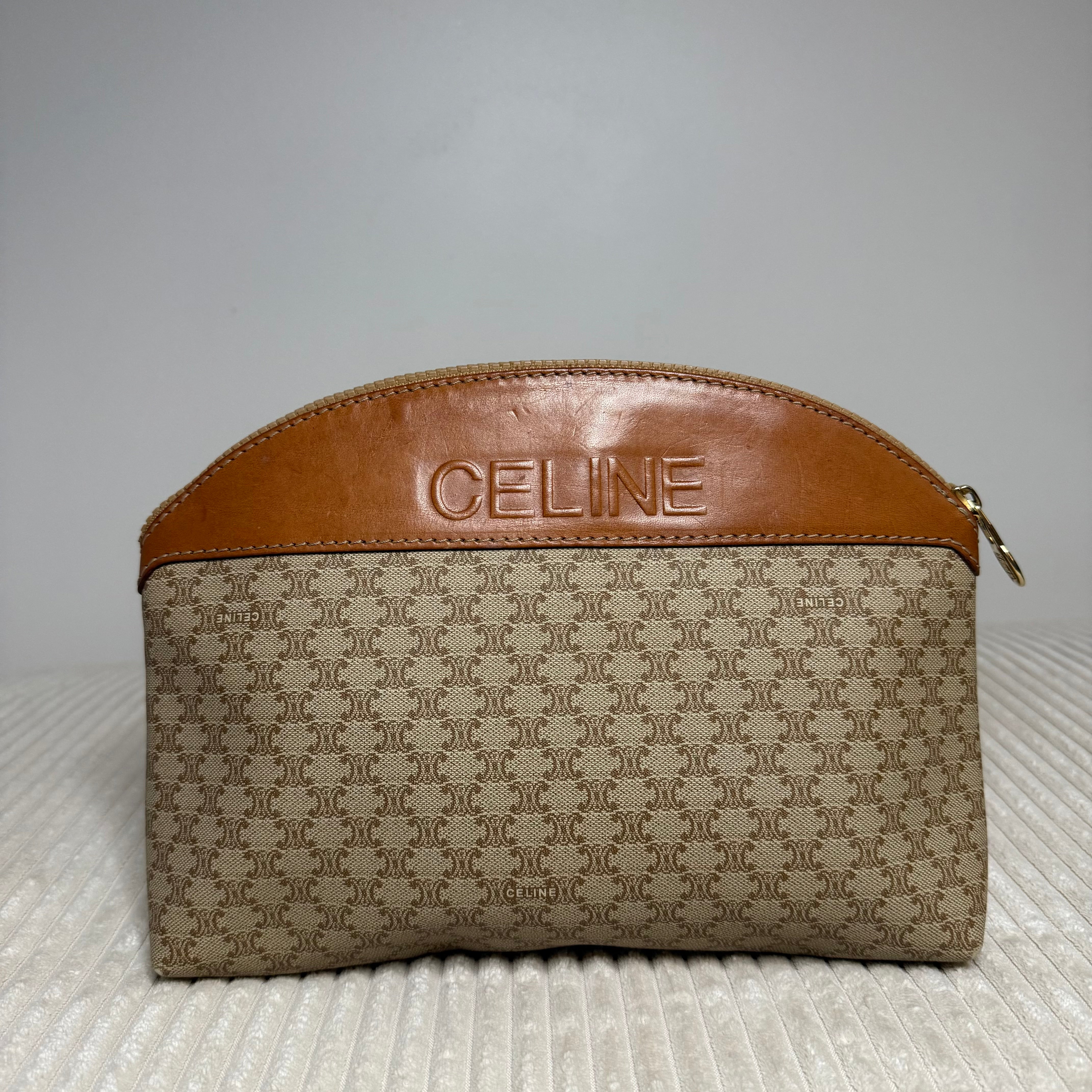 CELINE - Pouch