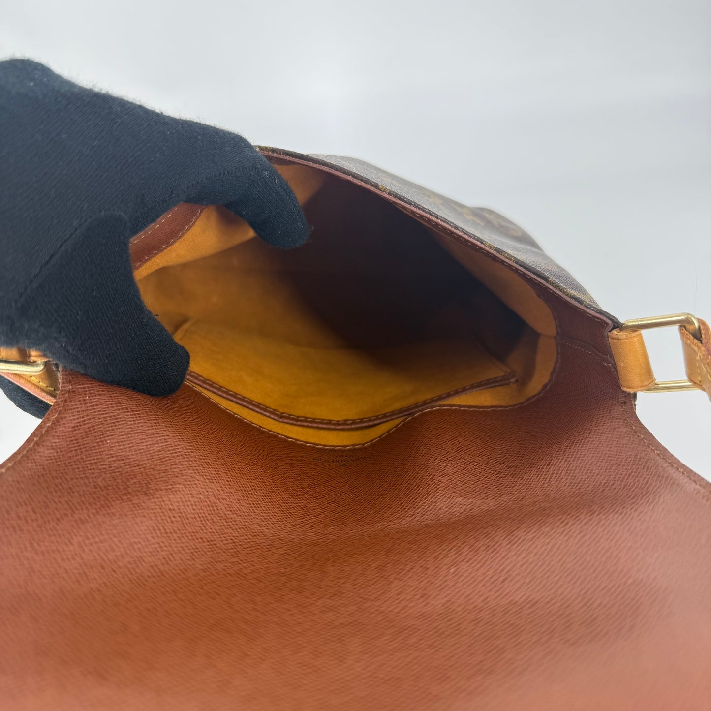 LOUIS VUITTON Musette Salsa Short Strap