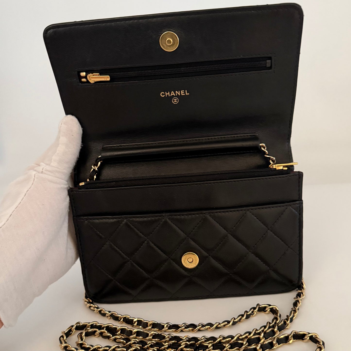 Chanel Classic Wallet on Chain (WOC)