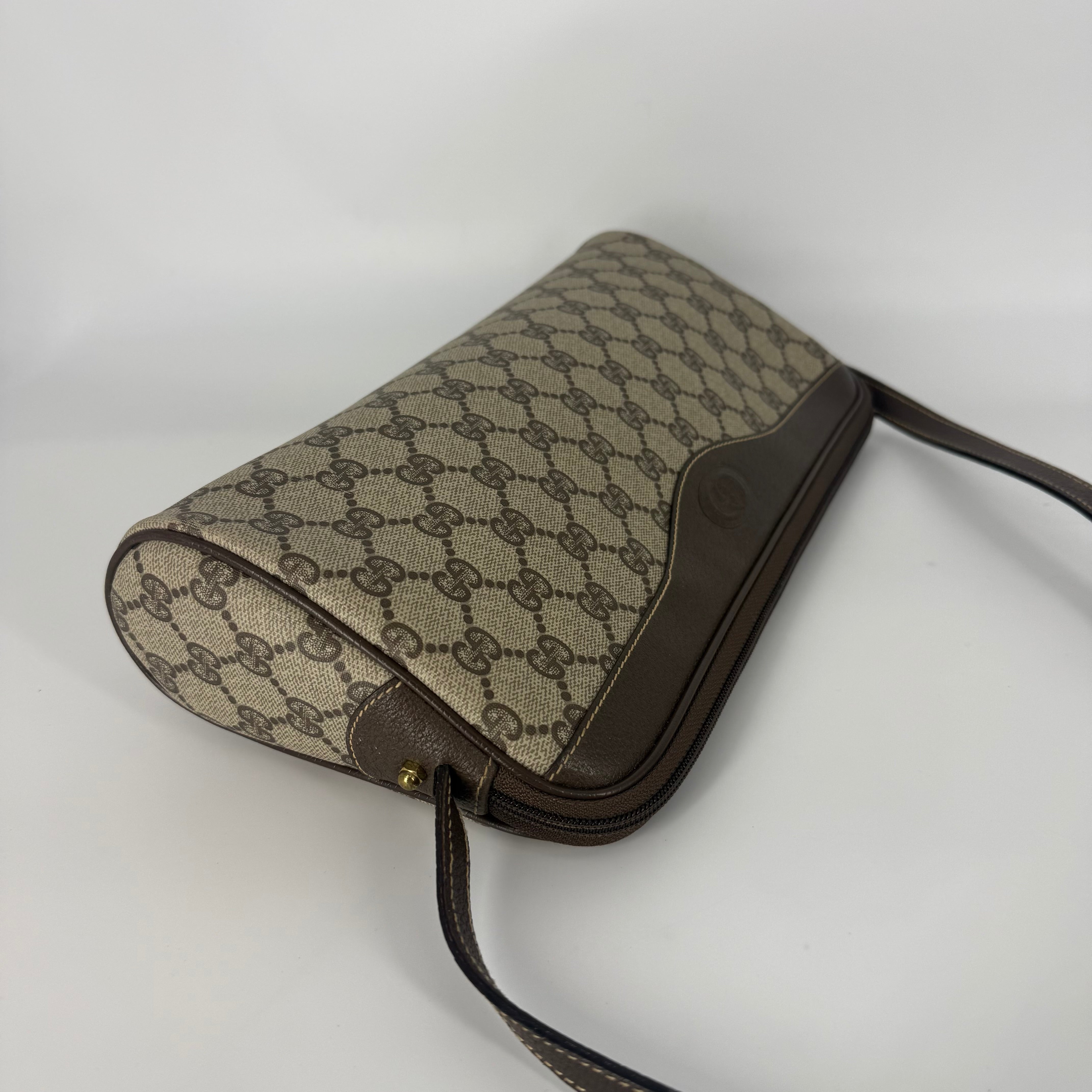 GG Supreme Crossbody Bag