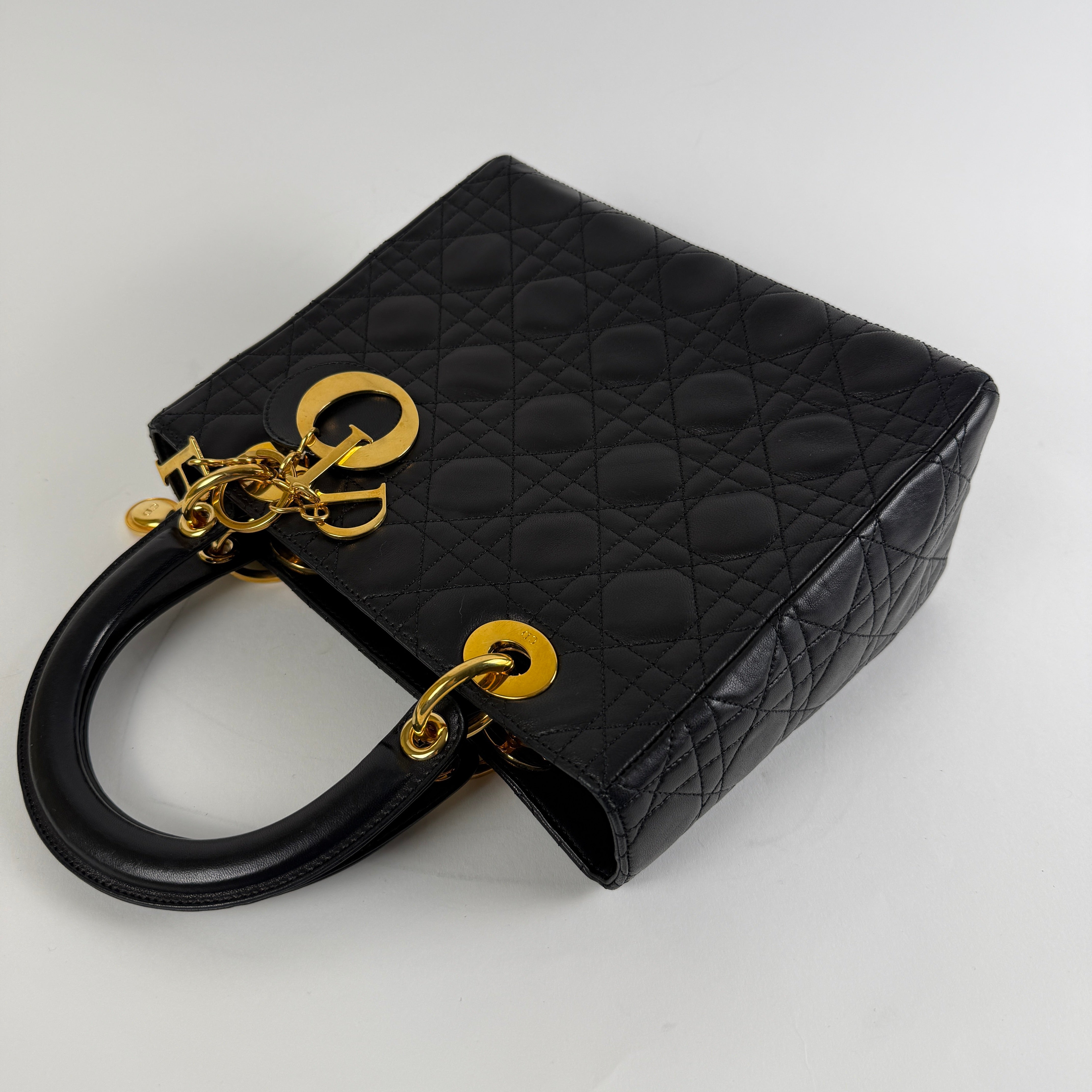 LADY DIOR MÉDIUM BLACK