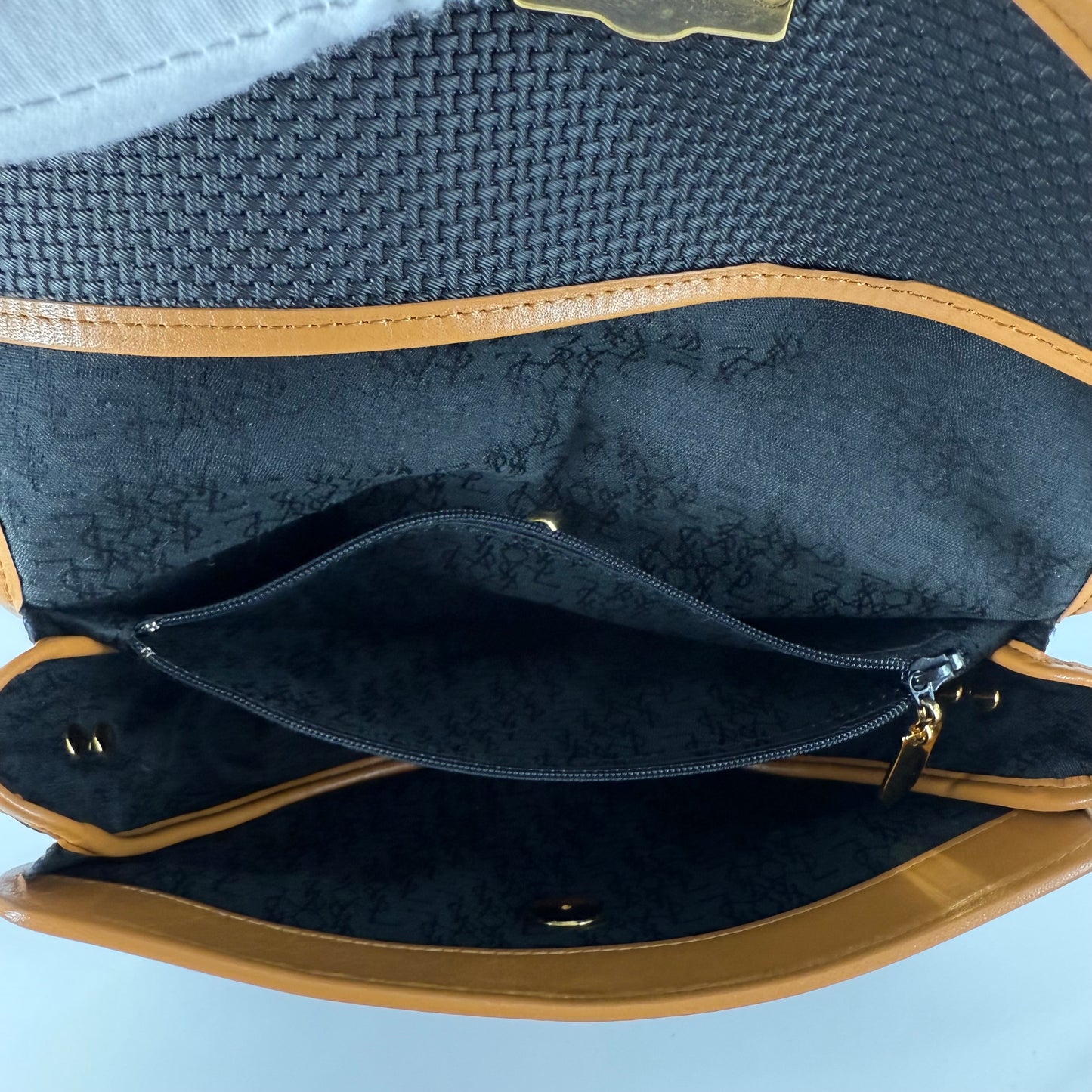 Yves Saint Laurent Crossbody