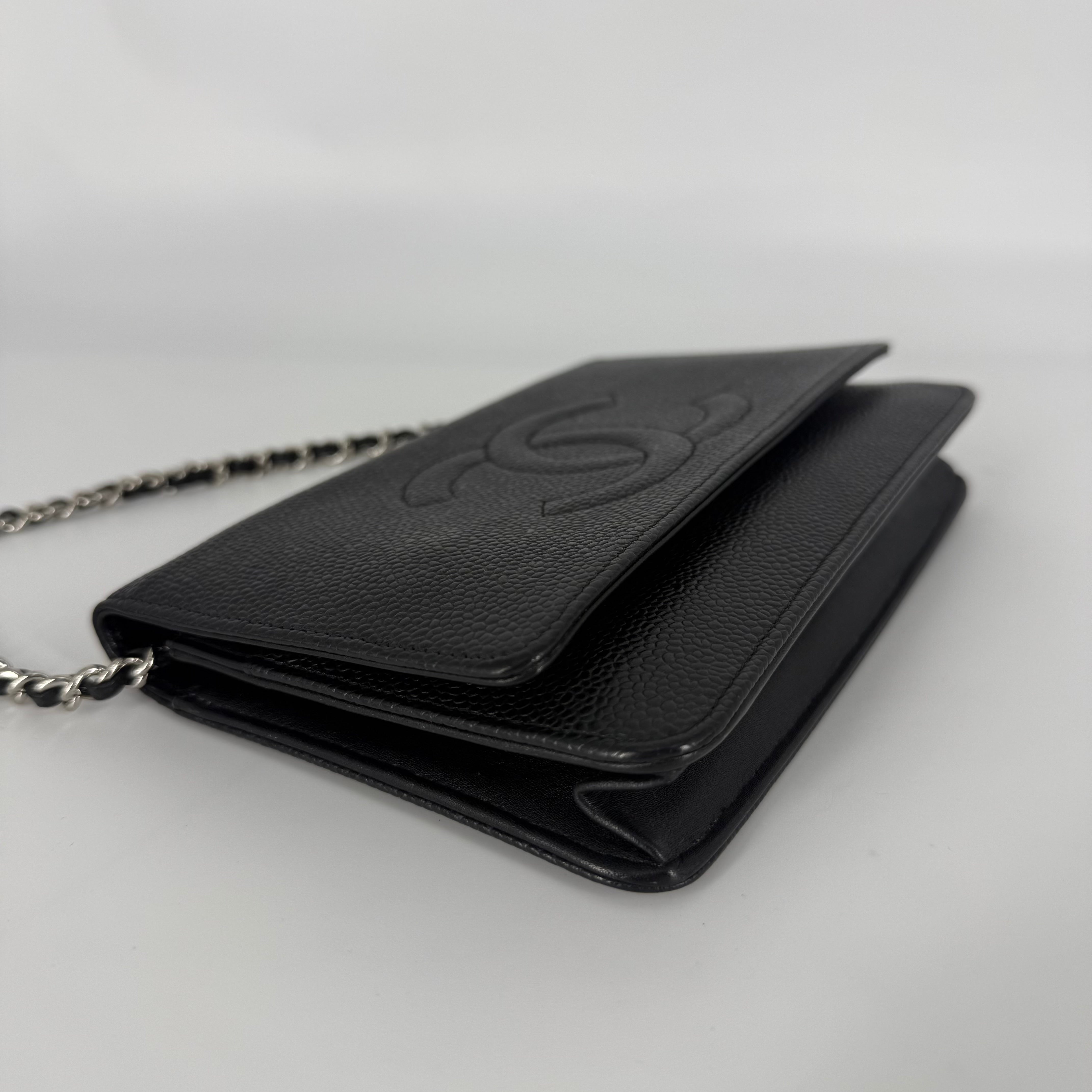Classic Wallet on Chain (WOC) Black Caviar Leather