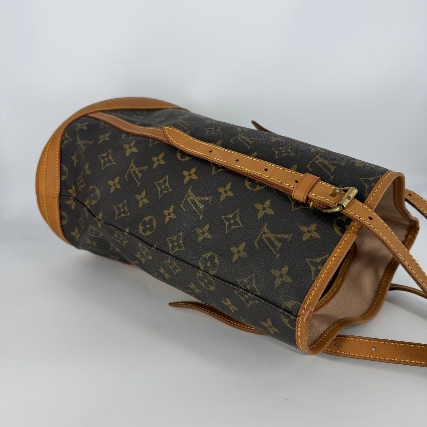 LOUIS VUITTON Bucket GM Monogram