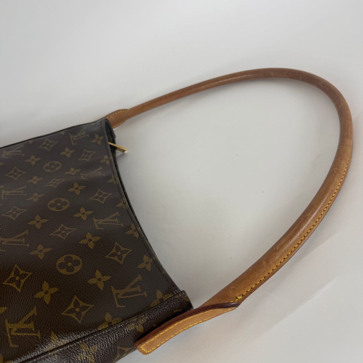 Looping GM — Monogram Canvas