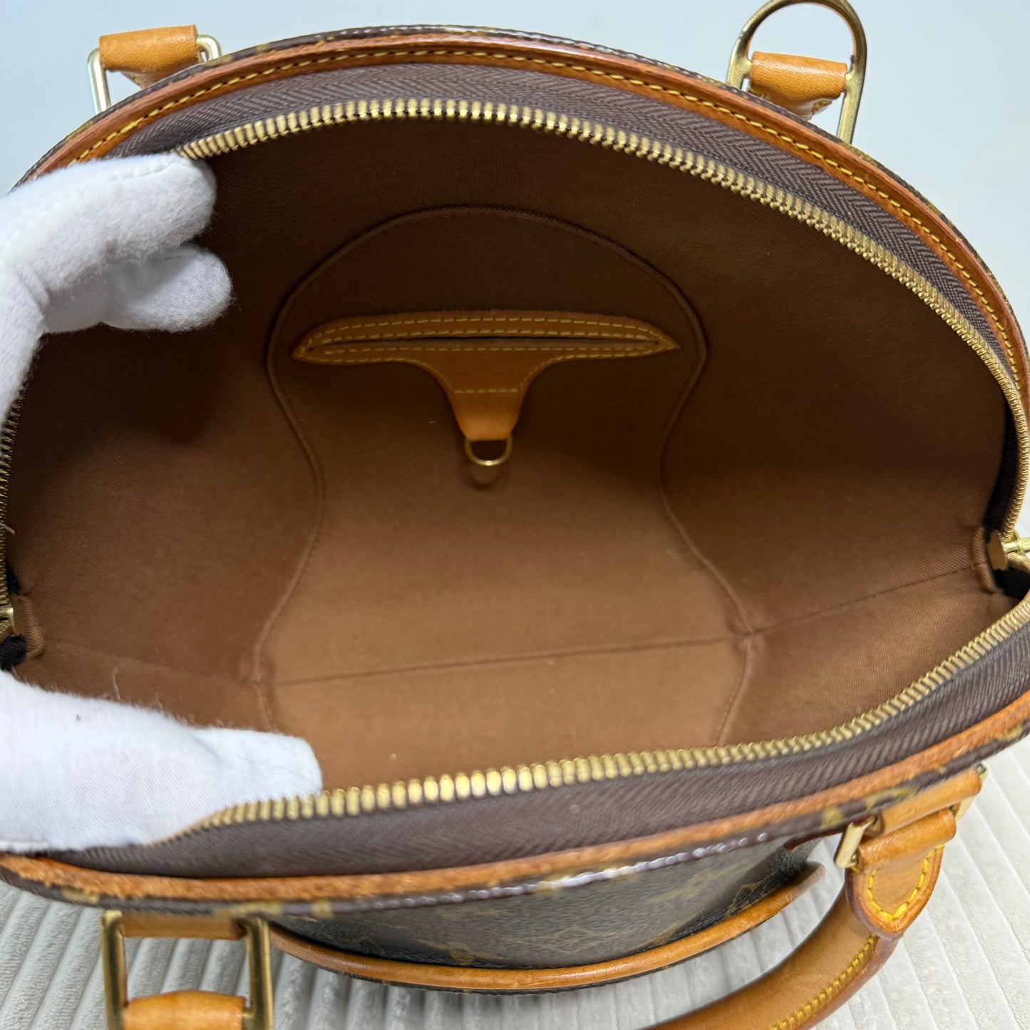 Louis Vuitton - Ellipse PM