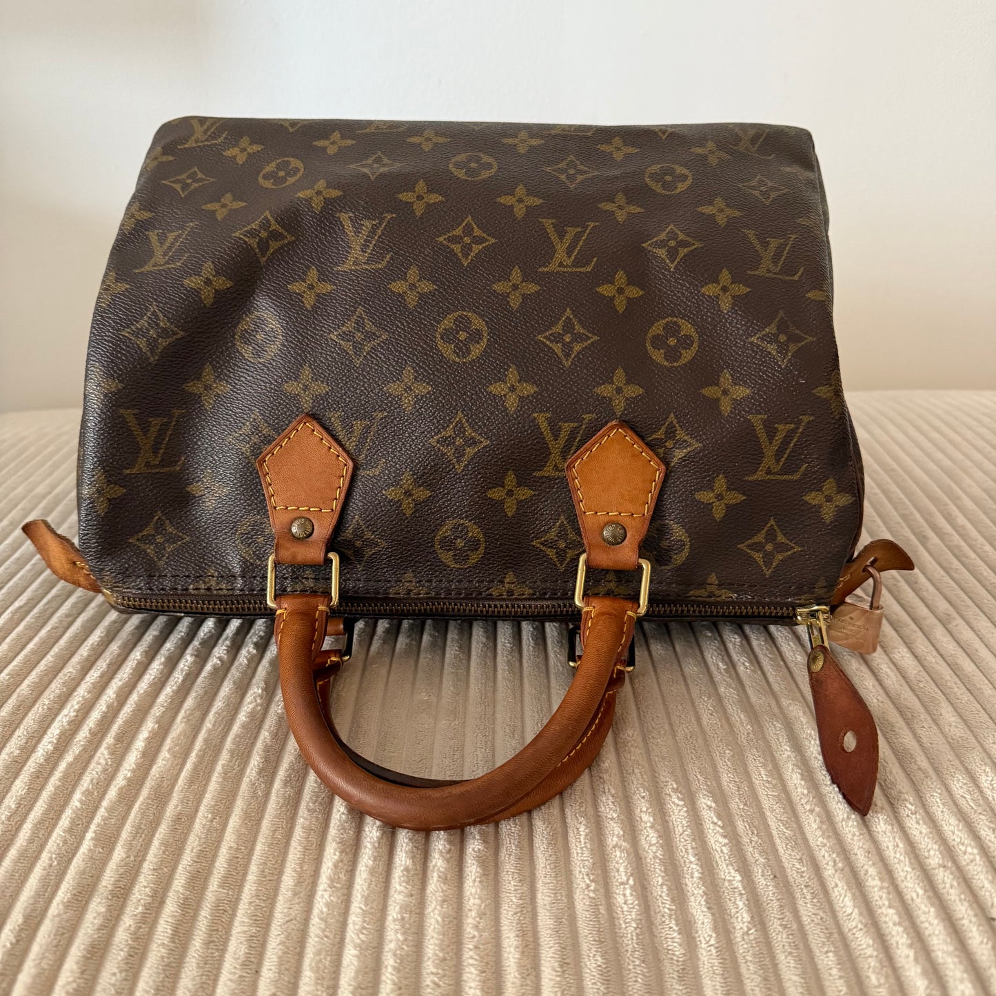 Louis Vuitton Speedy 30