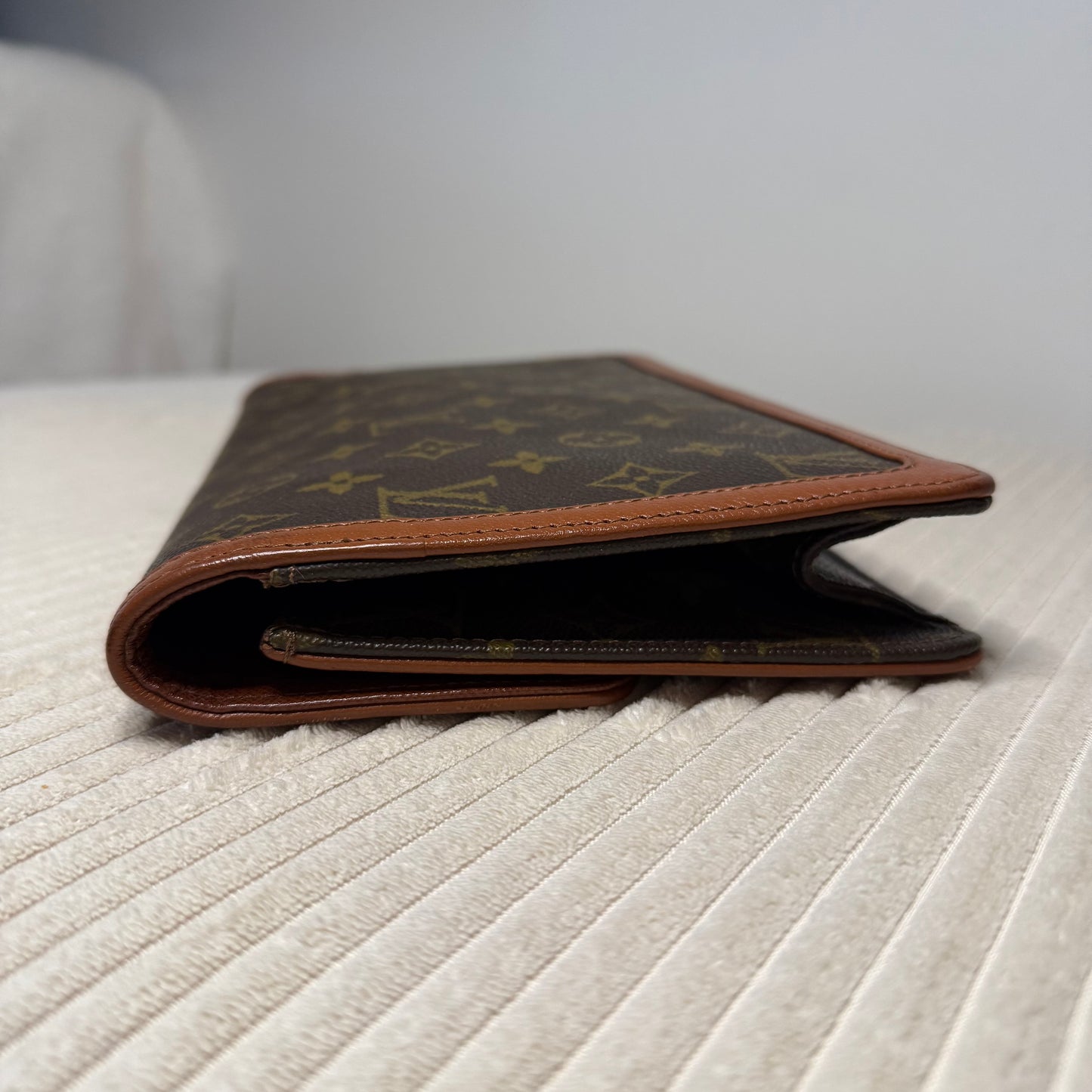 Louis Vuitton - Pochette Dame