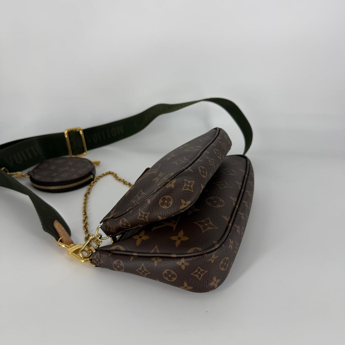 LOUIS VUITTON Multi Pochette