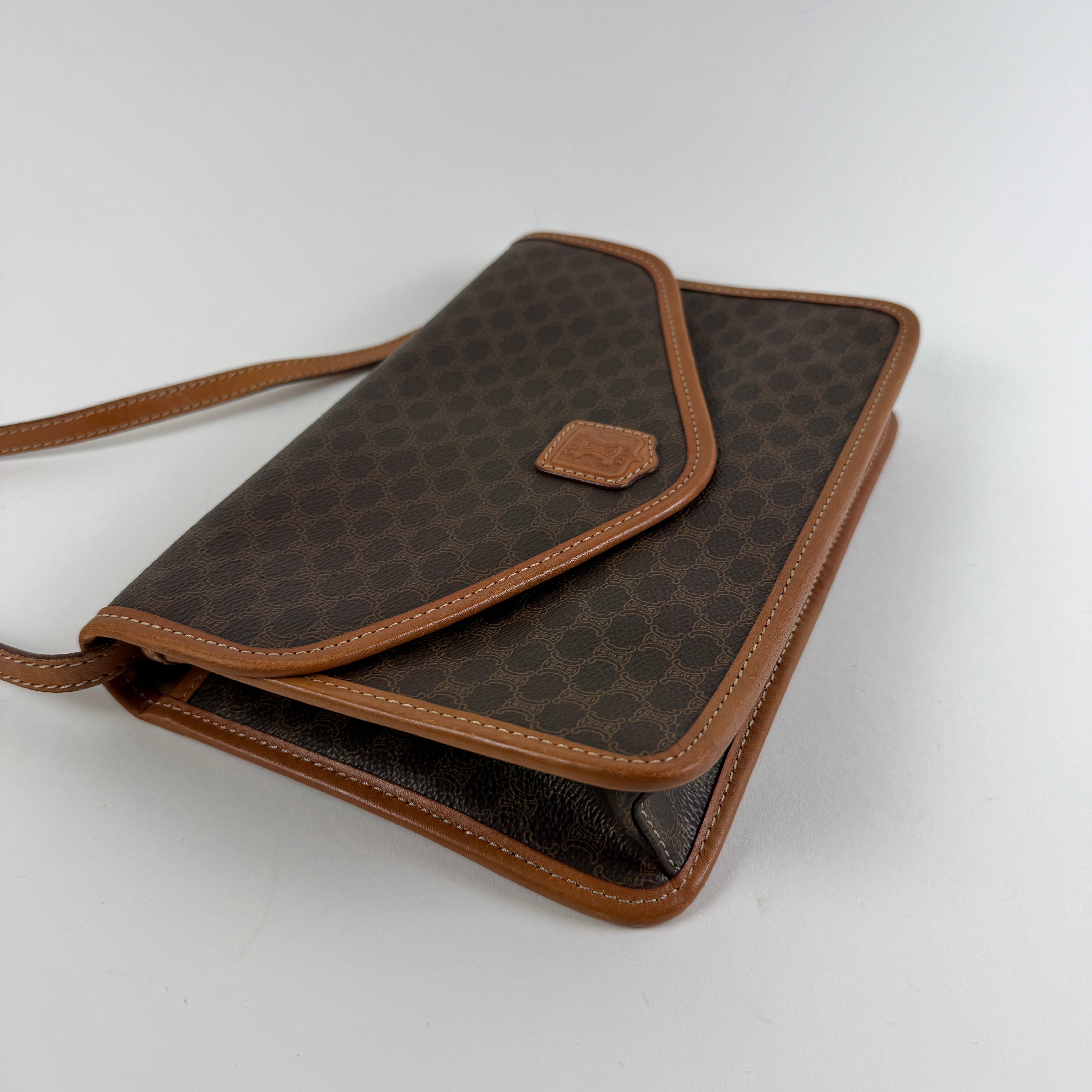CROSSBODY MACADAM