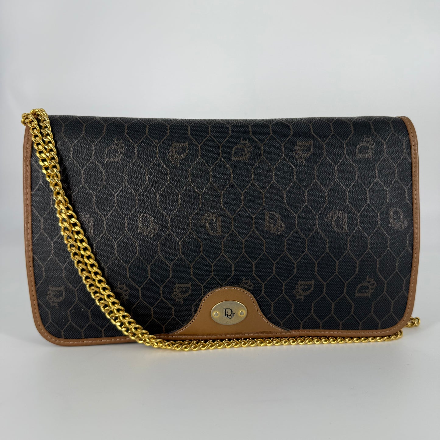 Dior – Honeycomb Shoulder Bag