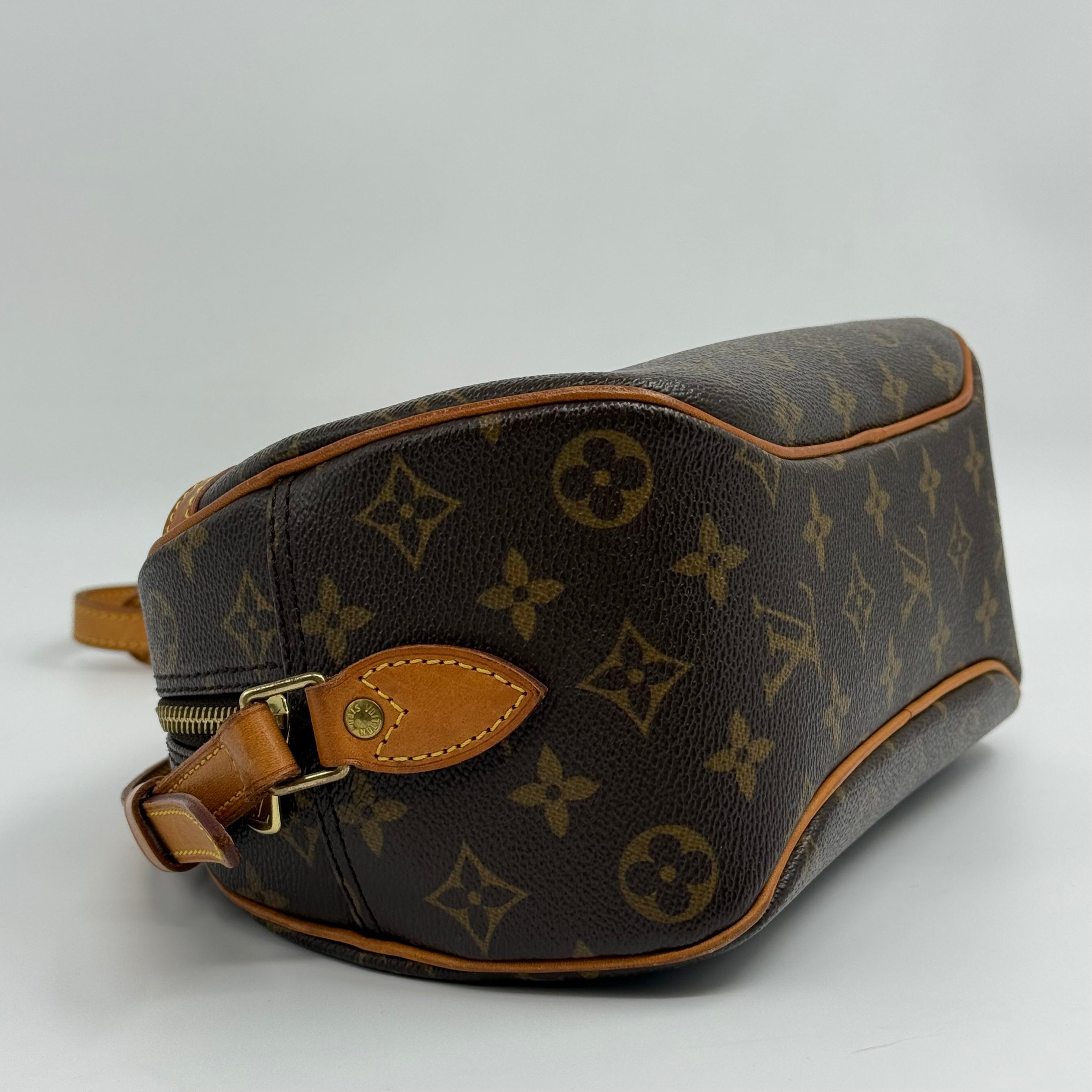 Blois Crossbody Bag