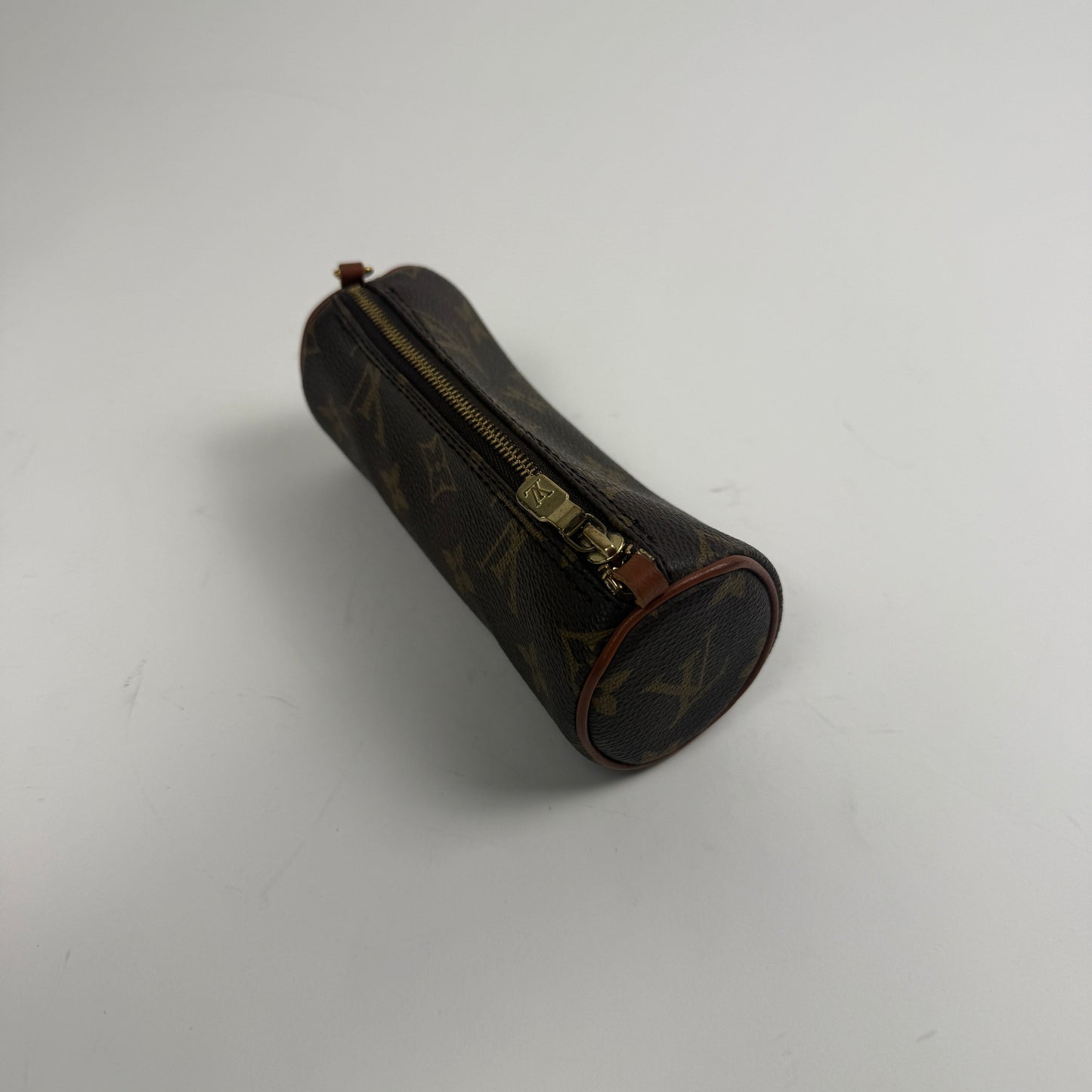 LOUIS VUITTON Papillon 30