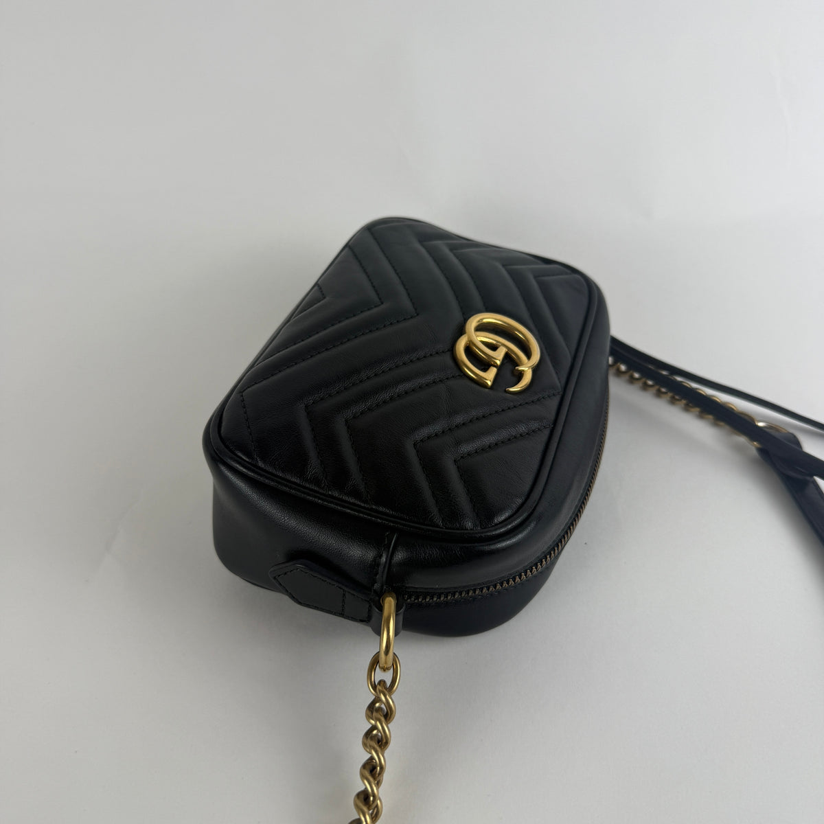GG Marmont Matelassé Mini Camera Bag — Black Leather