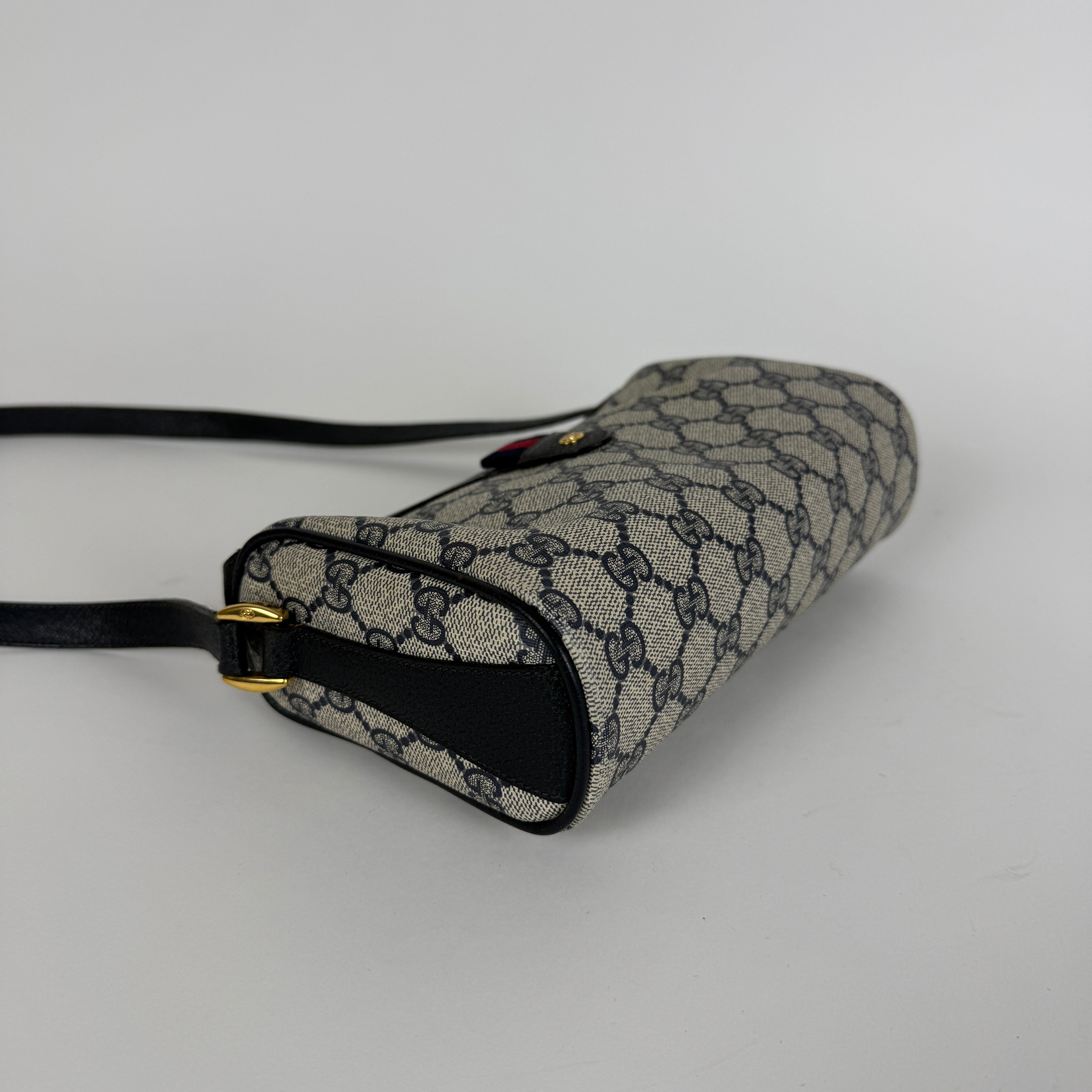 GG Supreme Crossbody Bag