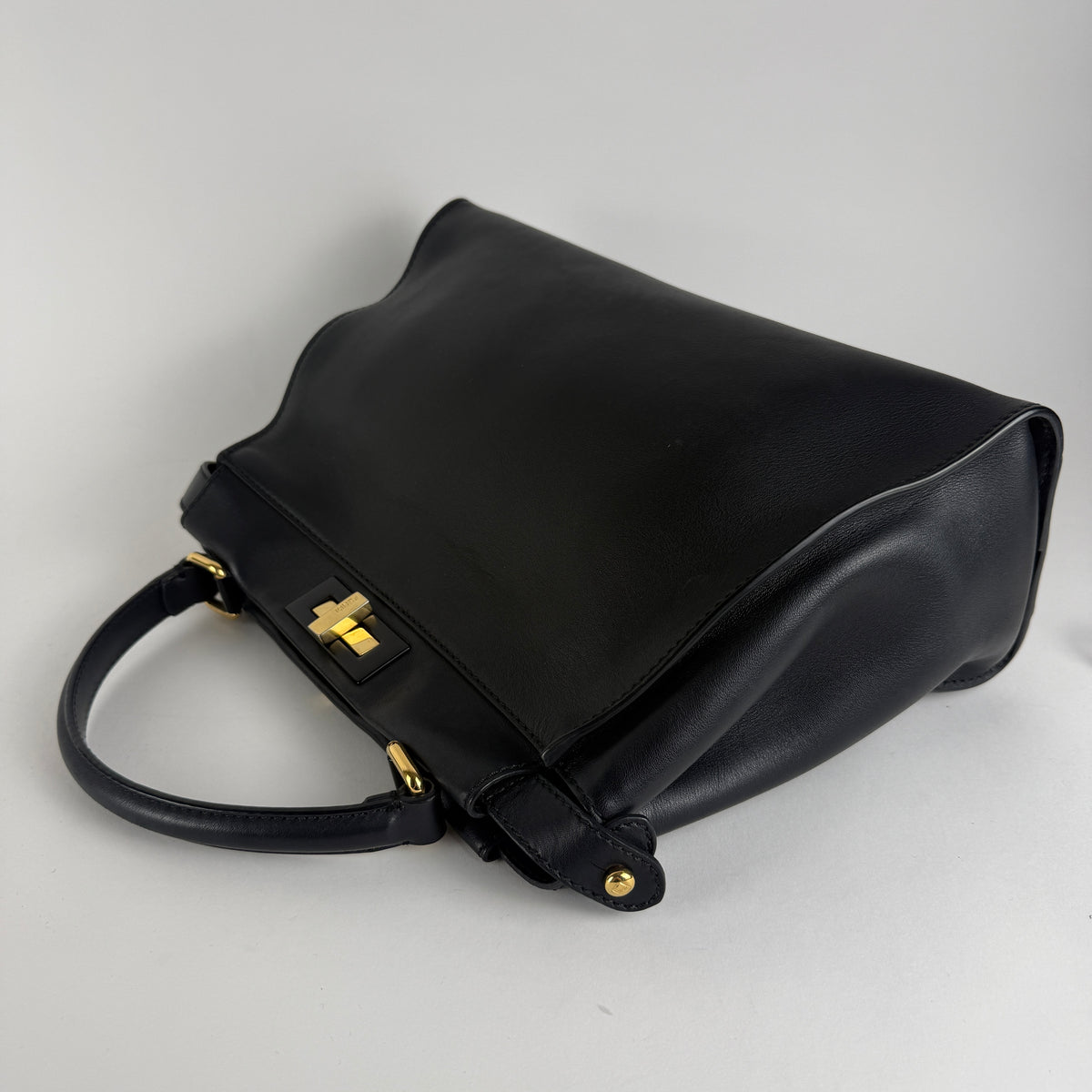 Peekaboo Medium — Black Leather — Gold-Tone Hardware