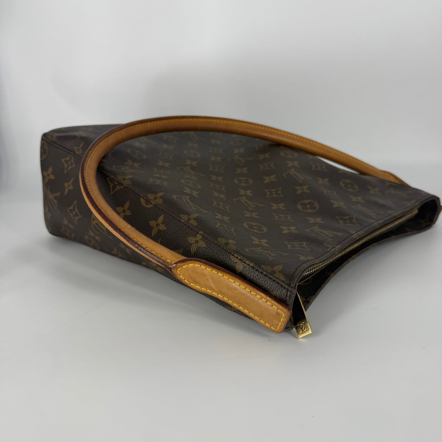 LOUIS VUITTON Looping GM