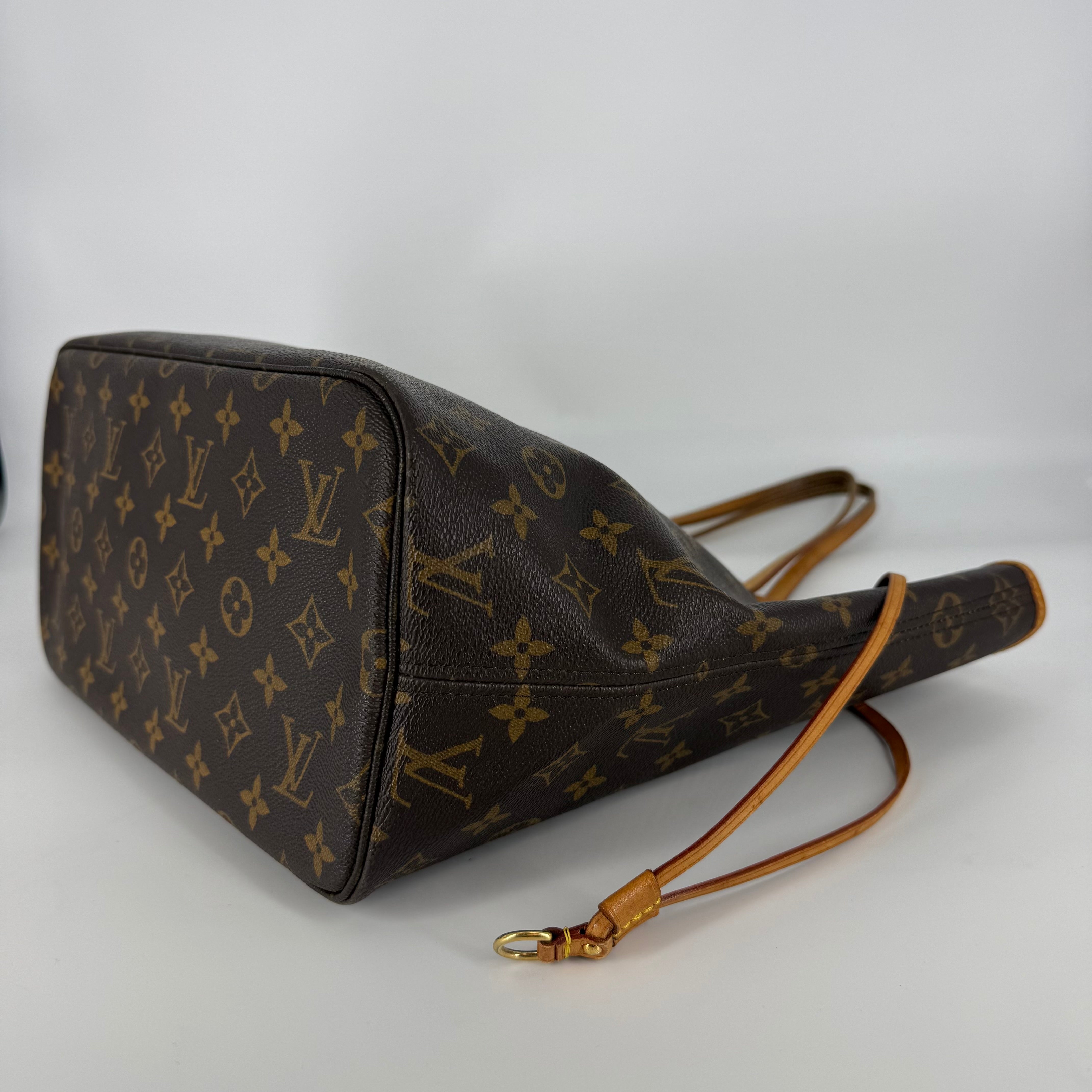 Neverfull MM Monogram